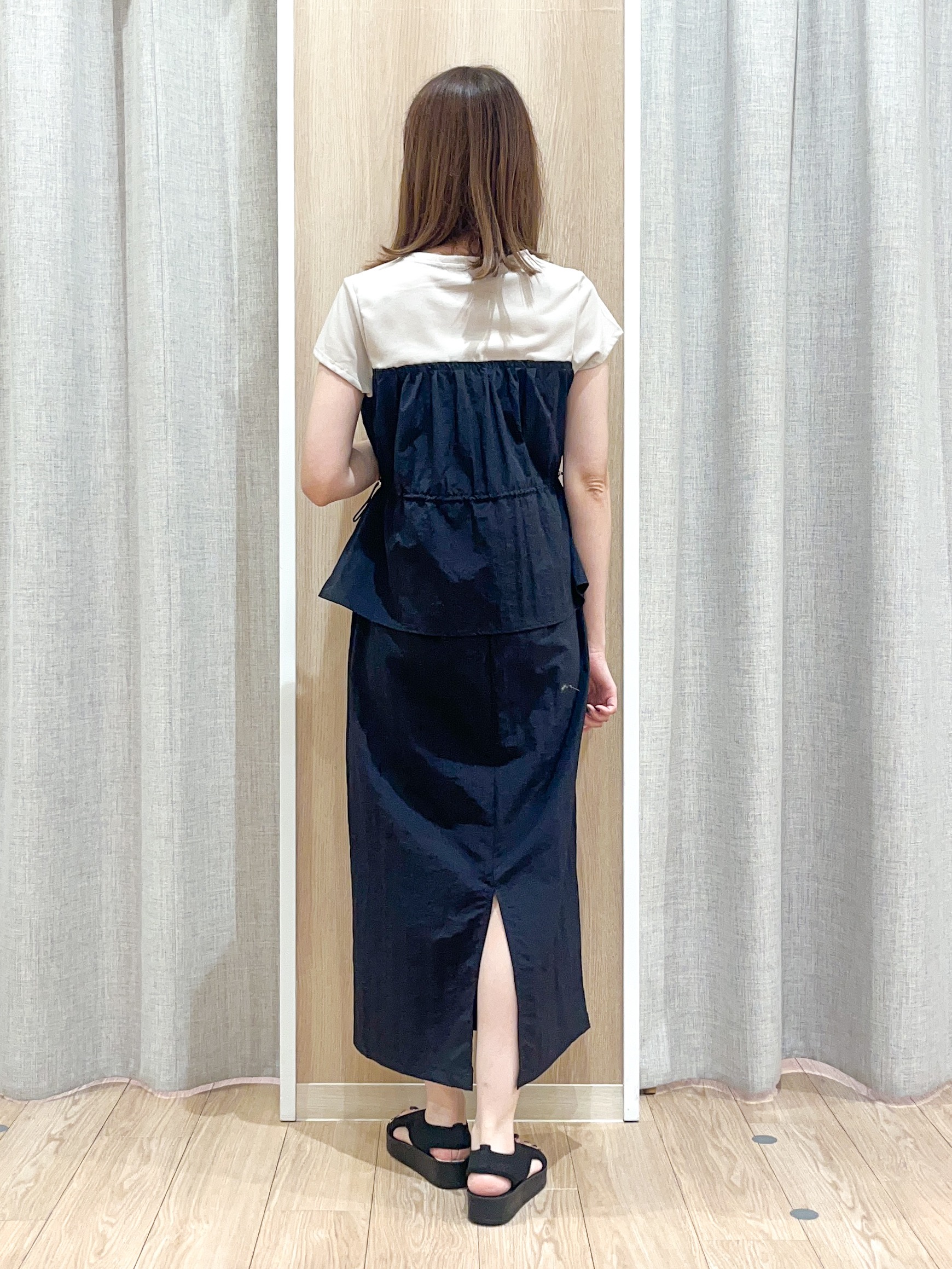 みーちゃんさんの「grove｜【低身長さんも選べる着丈・洗濯機◎】1枚で旬顔！Tシャツドッキングドロストワンピース」を使ったコーディネート