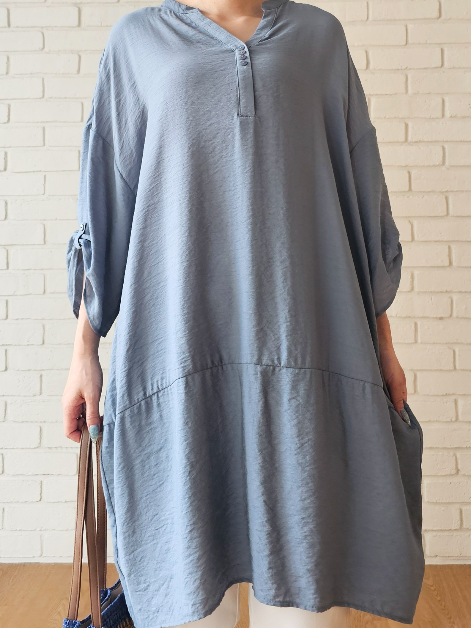 ゆゆさんの「SHOO･LA･RUE｜【S-LL/洗濯後しわになりにくい】ゆるっと体型カバー 7分袖コクーンチュニック」を使ったコーディネート
