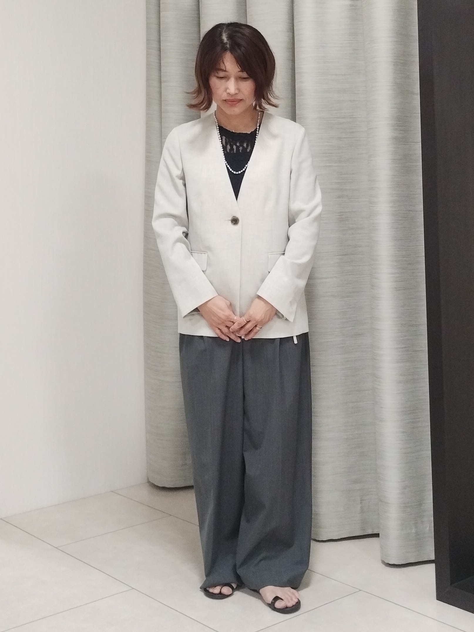u&minus;macoさんの「UNTITLED｜◆【さらりと快適/セットアップ可/UV/接触冷感】スラブカラーレスジャケット」を使ったコーディネート