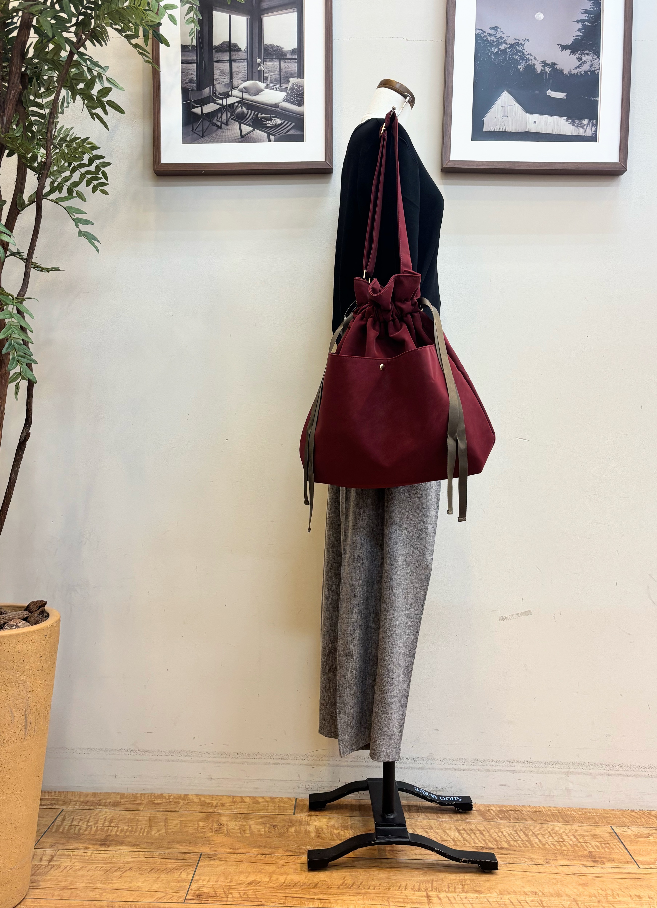 maiさんの「SHOO･LA･RUE｜【ガンガン洗える/毛玉になりにくい】二の腕見せない 5分袖ニット」を使ったコーディネート
