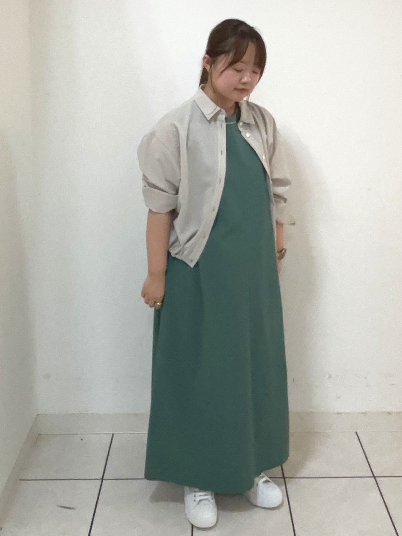 タマさんの「UNTITLED｜【残暑も快適/接触冷感/UVカット/吸水速乾】Aラインロングワンピース」を使ったコーディネート