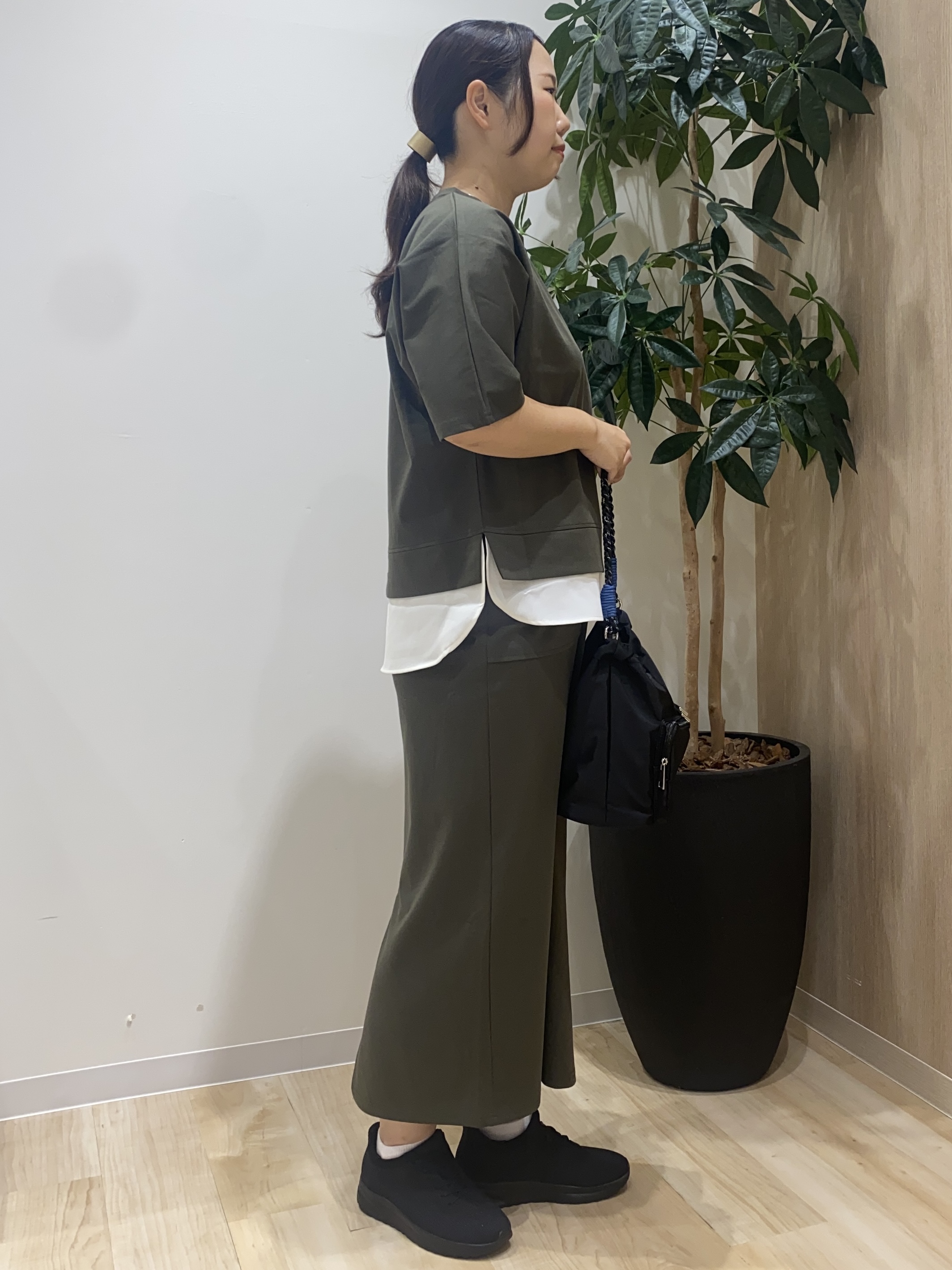 HANAさんの「grove｜【着回し◎】レイヤード風セットアップ」を使ったコーディネート