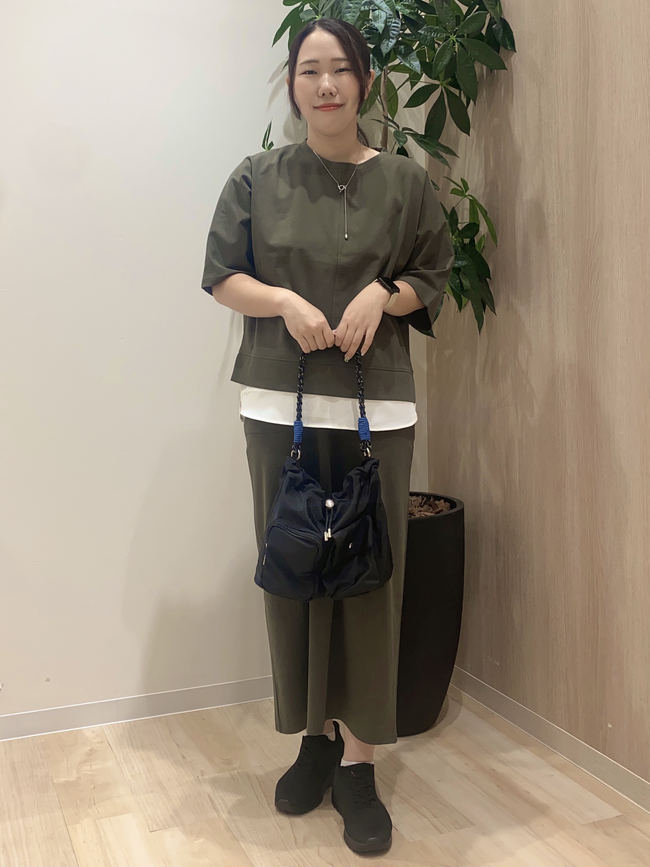 HANAさんの「grove｜【着回し◎】レイヤード風セットアップ」を使ったコーディネート