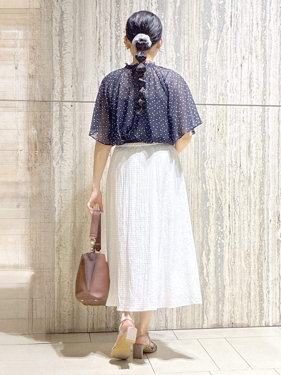  beni_gingerさんの「Reflect｜【セットアップ／手洗い可】ドット柄シアーブラウス」を使ったコーディネート