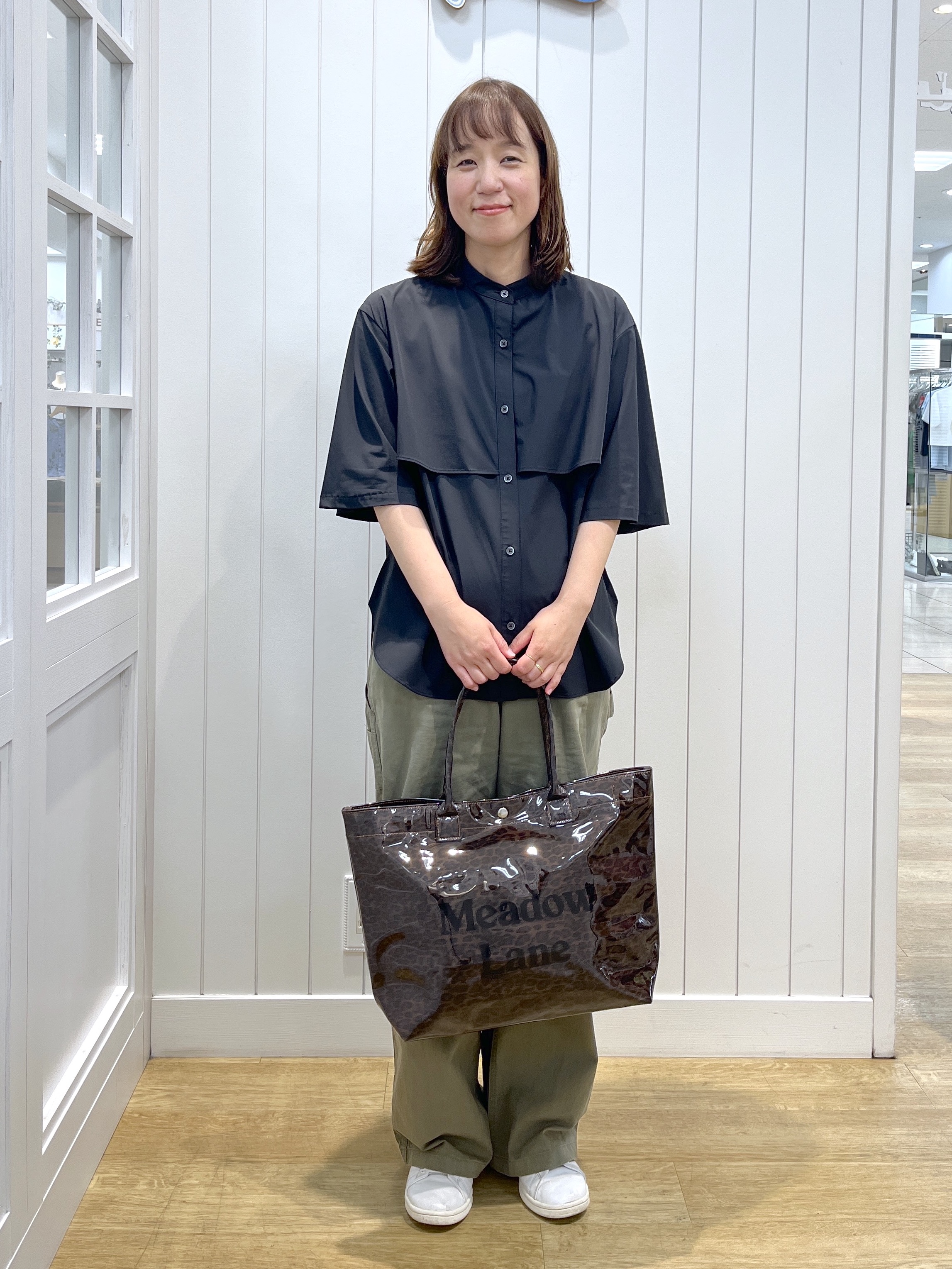 takayamaさんの「Dessin｜多機能素材バンドカラーシャツ」を使ったコーディネート