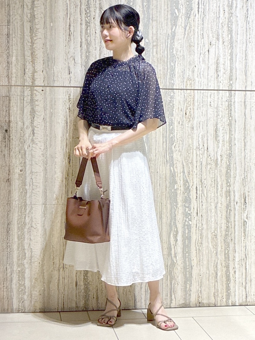  beni_gingerさんの「Reflect｜【セットアップ／手洗い可】ドット柄シアーブラウス」を使ったコーディネート