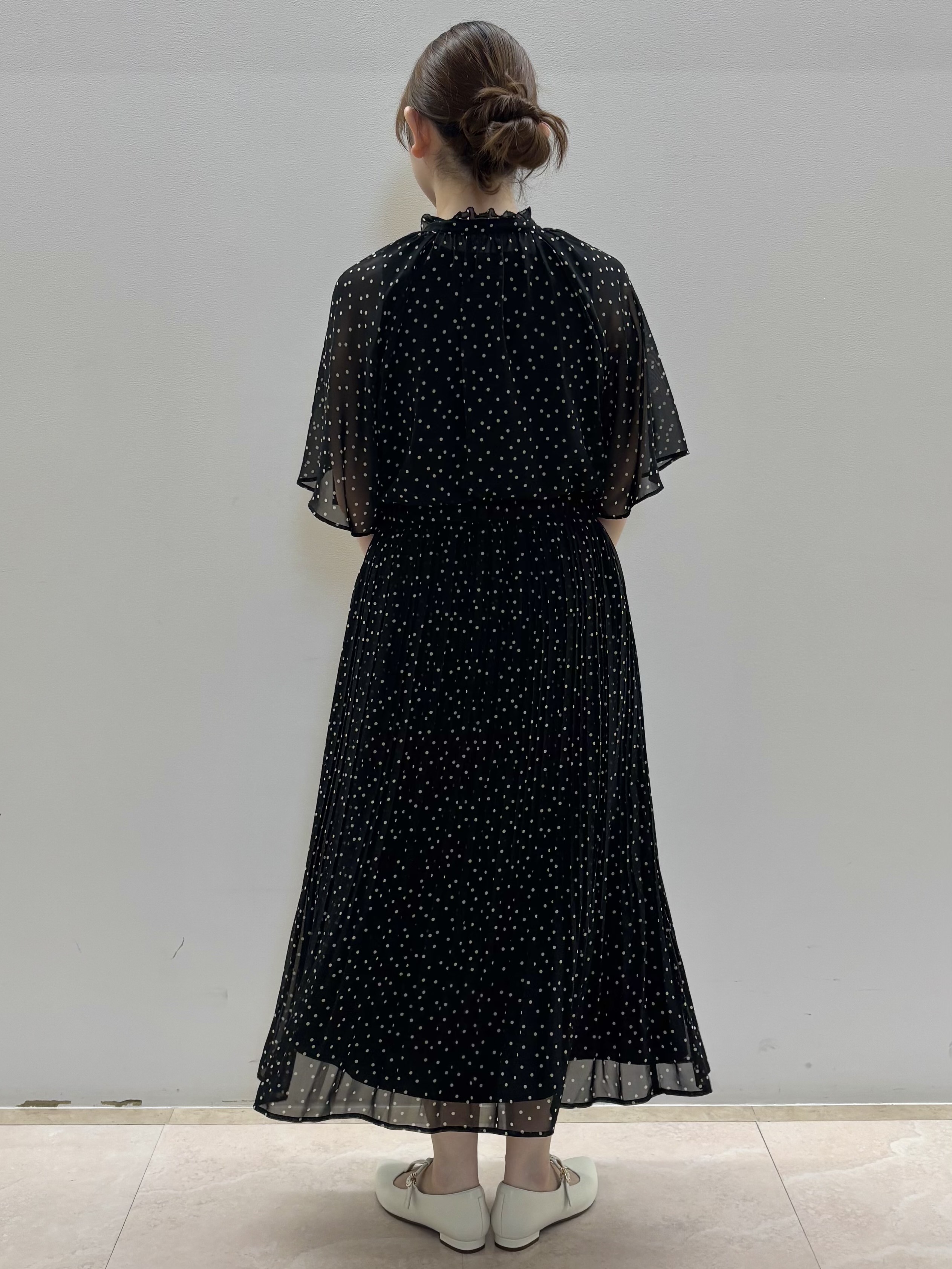 Satoさんの「Reflect｜【セットアップ／手洗い可】ドット柄シアーブラウス」を使ったコーディネート