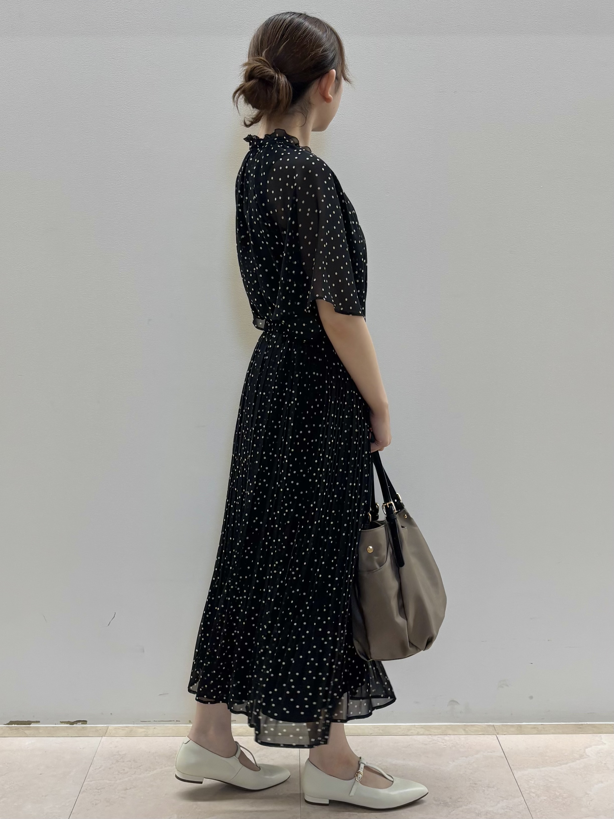 Satoさんの「Reflect｜【セットアップ／手洗い可】ドット柄シアーブラウス」を使ったコーディネート