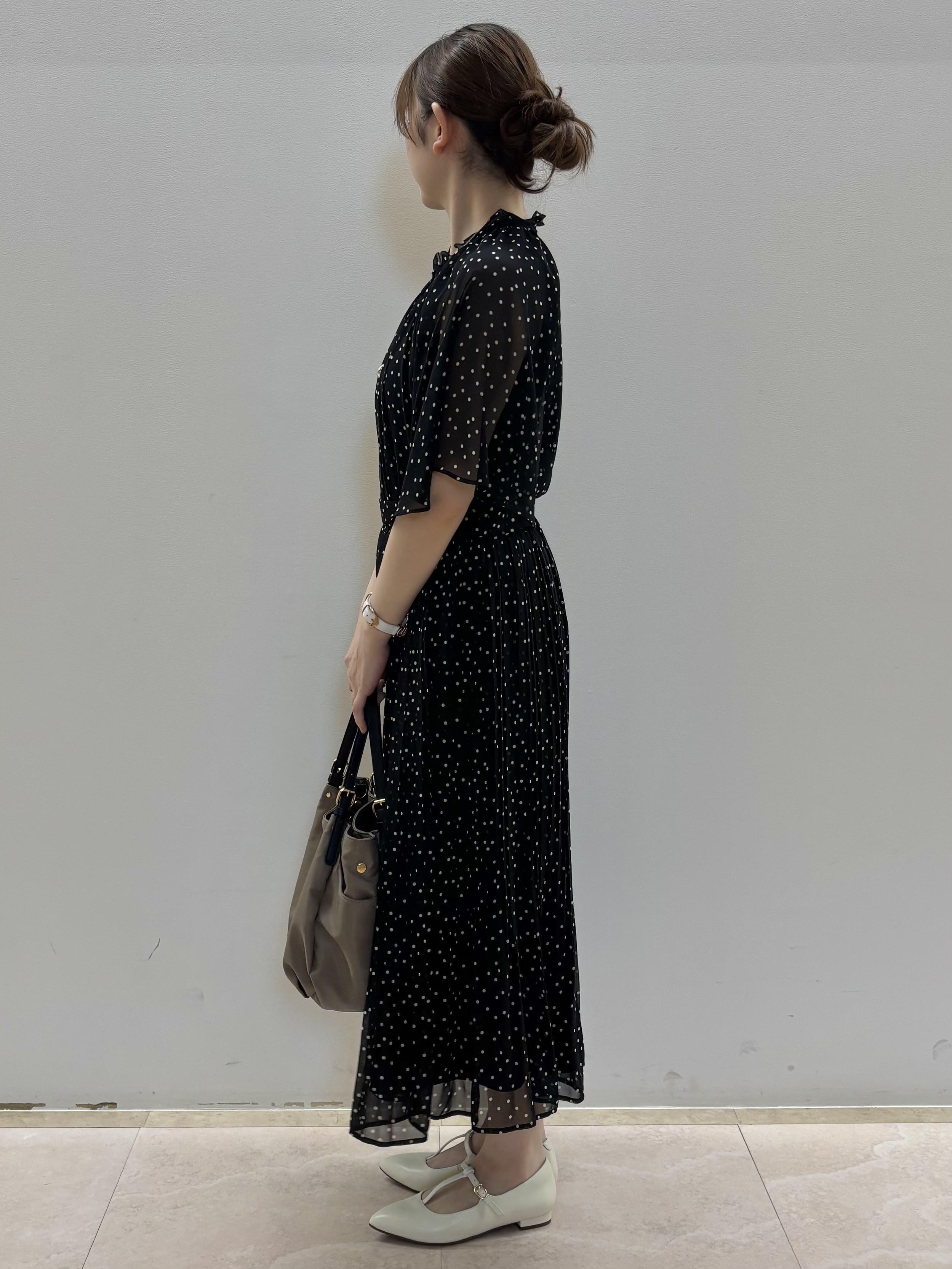 Satoさんの「Reflect｜【セットアップ／手洗い可】ドット柄シアーブラウス」を使ったコーディネート