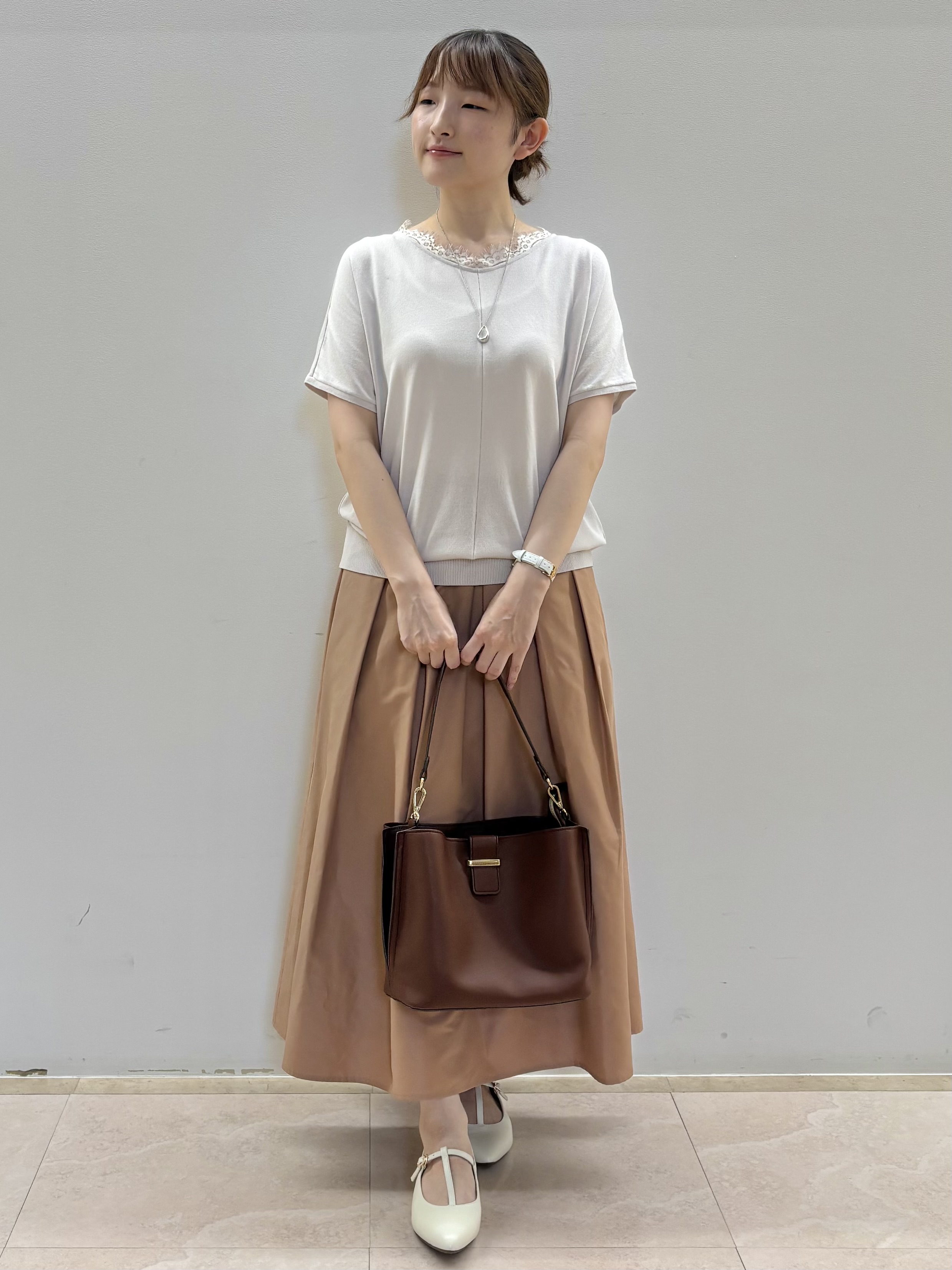 Satoさんの「Reflect｜【二の腕カバー／手洗い可】ネックレース フレンチスリーブニット」を使ったコーディネート