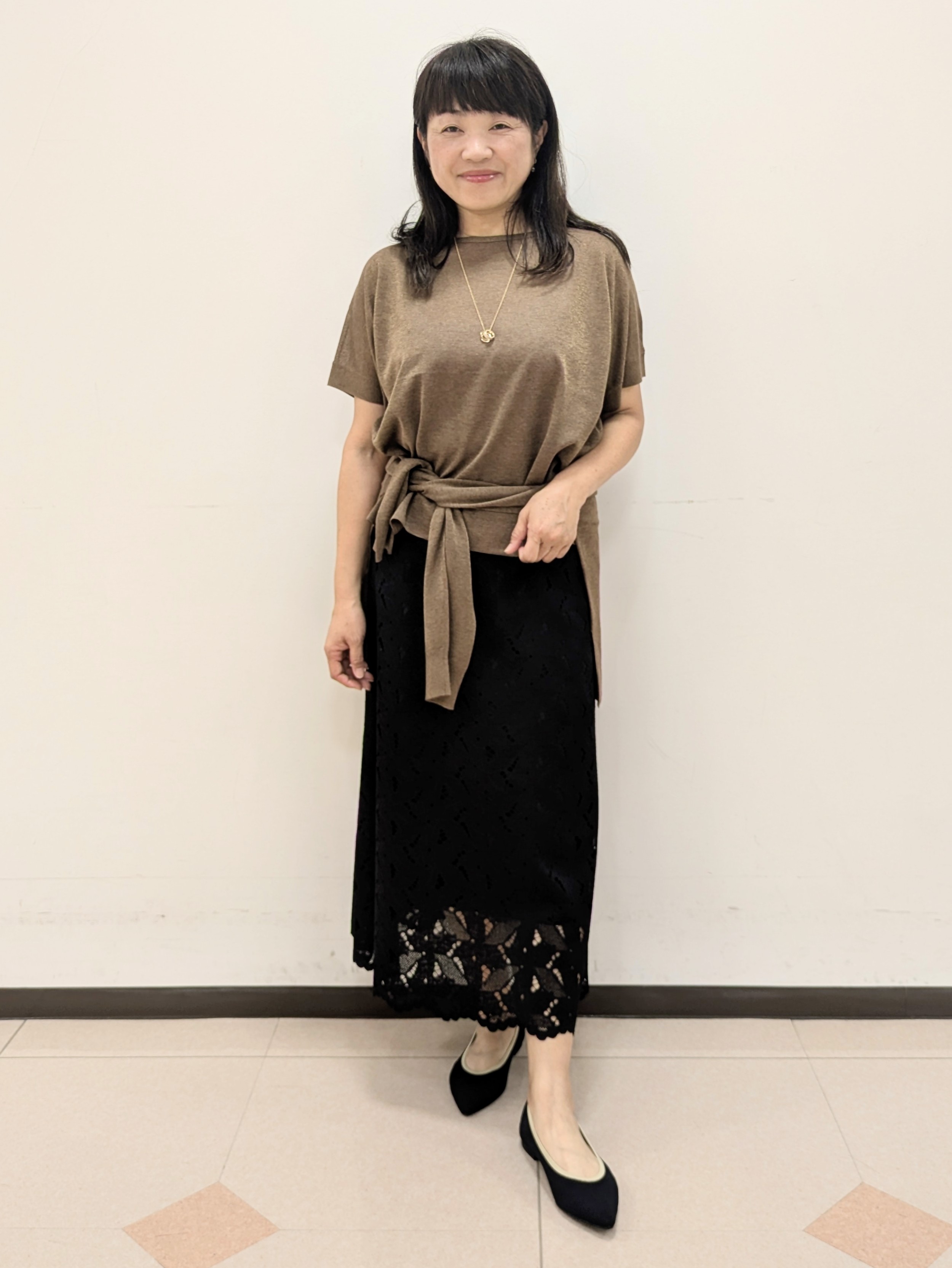 ともさんの「UNTITLED｜【アンサンブル可/秋羽織り/シアー】前後2WAYカーディガン」を使ったコーディネート