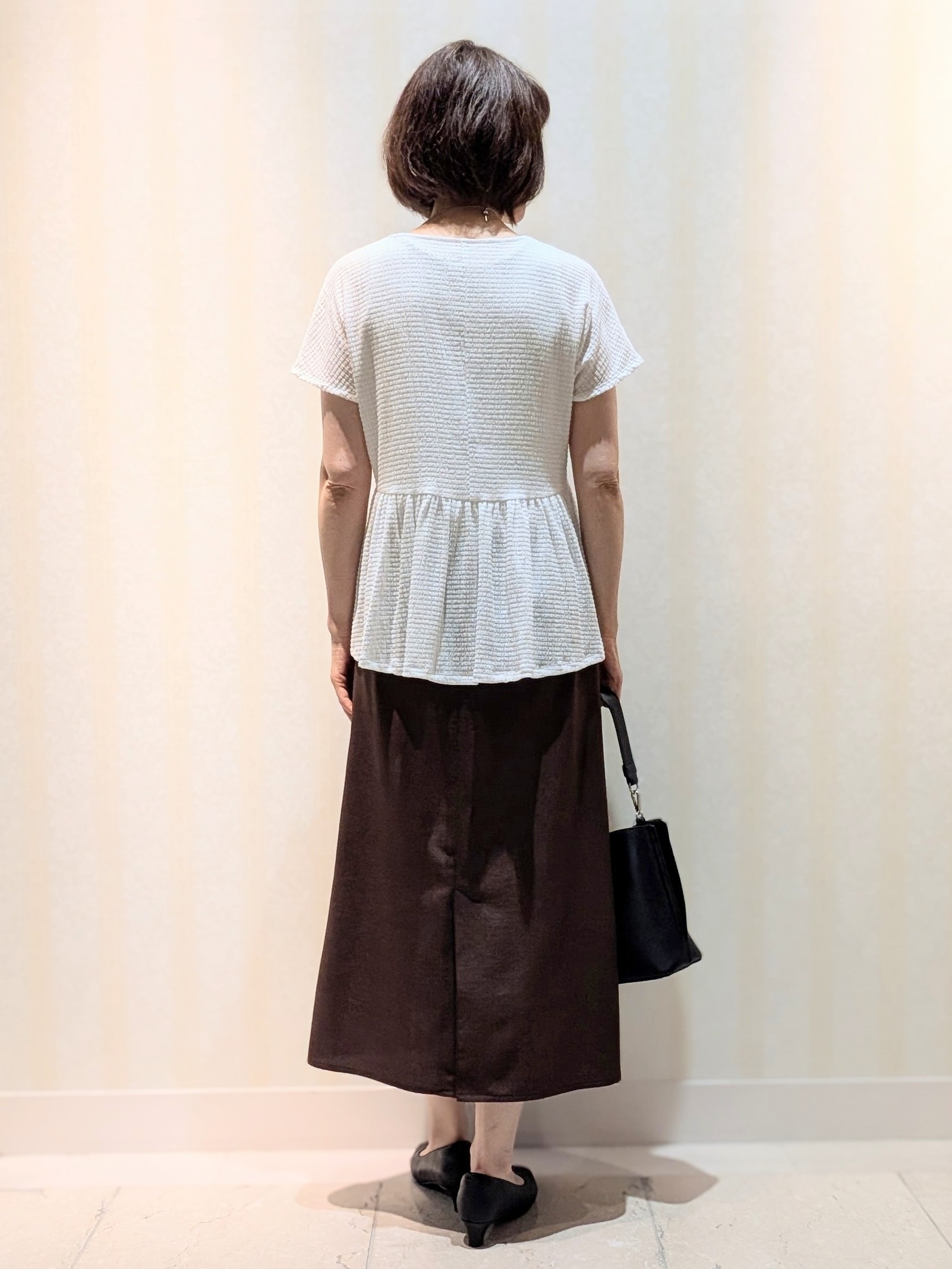 Ariさんの「Reflect｜【腰まわりカバー／手洗い可】ペプラムプルオーバー」を使ったコーディネート