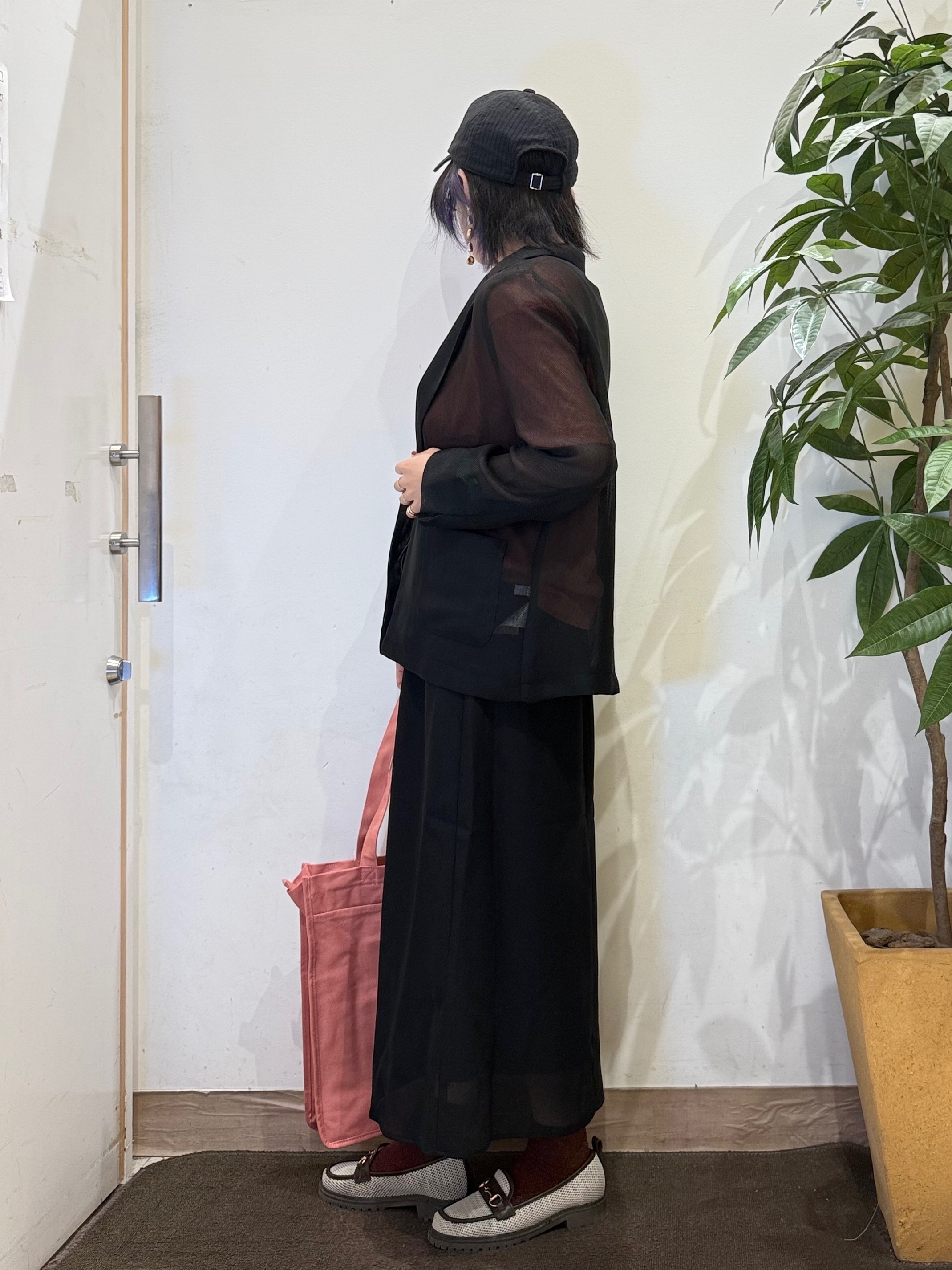 misakiさんの「SHOO･LA･RUE｜【通気性〇/セットアップ可/S-LL/洗濯機可】紫外線対策にも メッシュテーラードジャケット」を使ったコーディネート