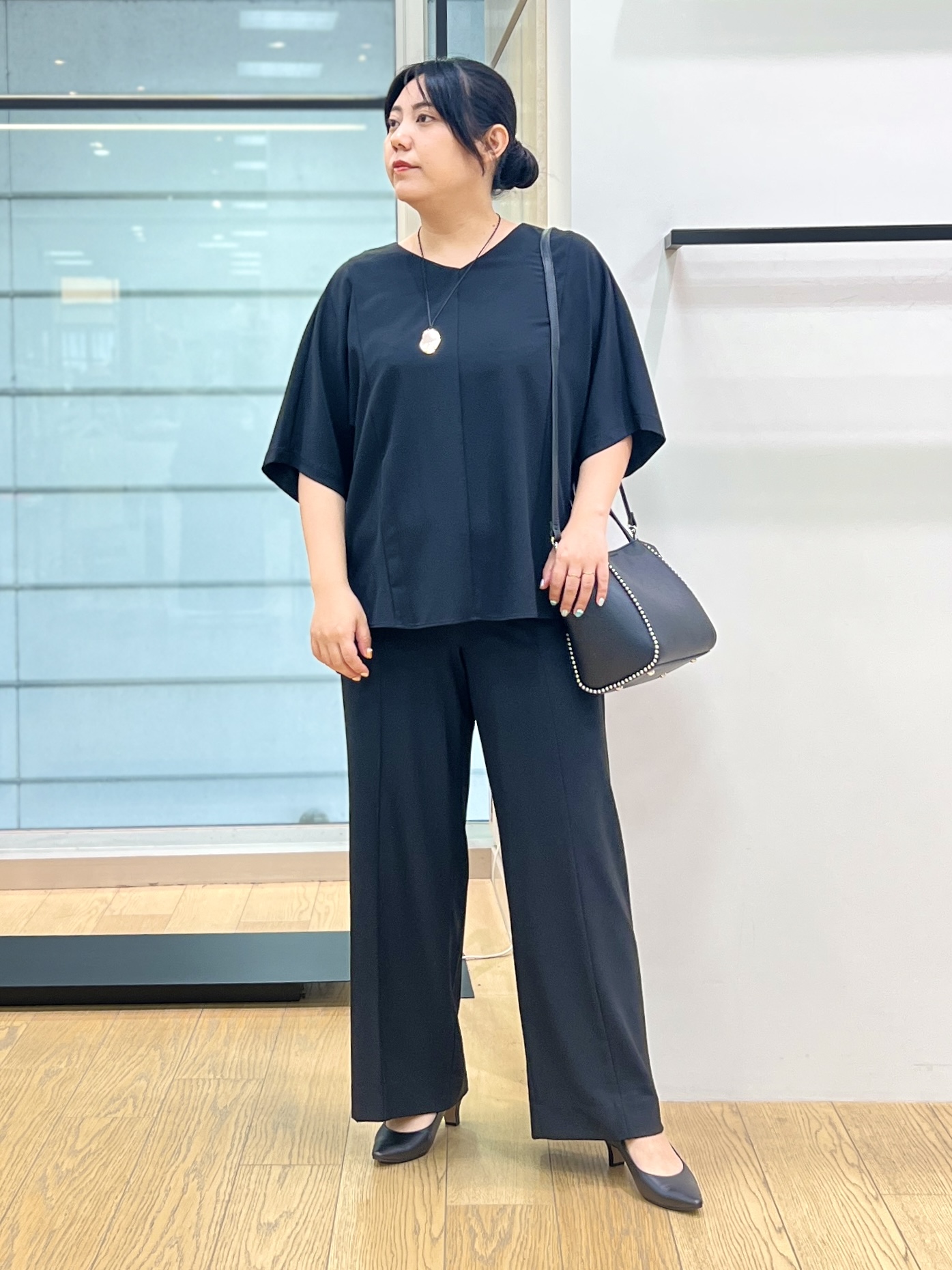 shimaさんの「INDIVI｜【体型＆二の腕カバー/着る日傘】ドルマントップス」を使ったコーディネート