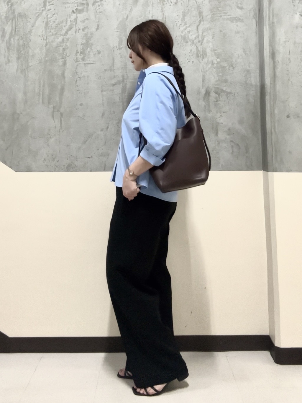 mutsuさんの「UNTITLED｜【接触冷感/吸水速乾/UVカット】ドルマンスリーブシャツ」を使ったコーディネート