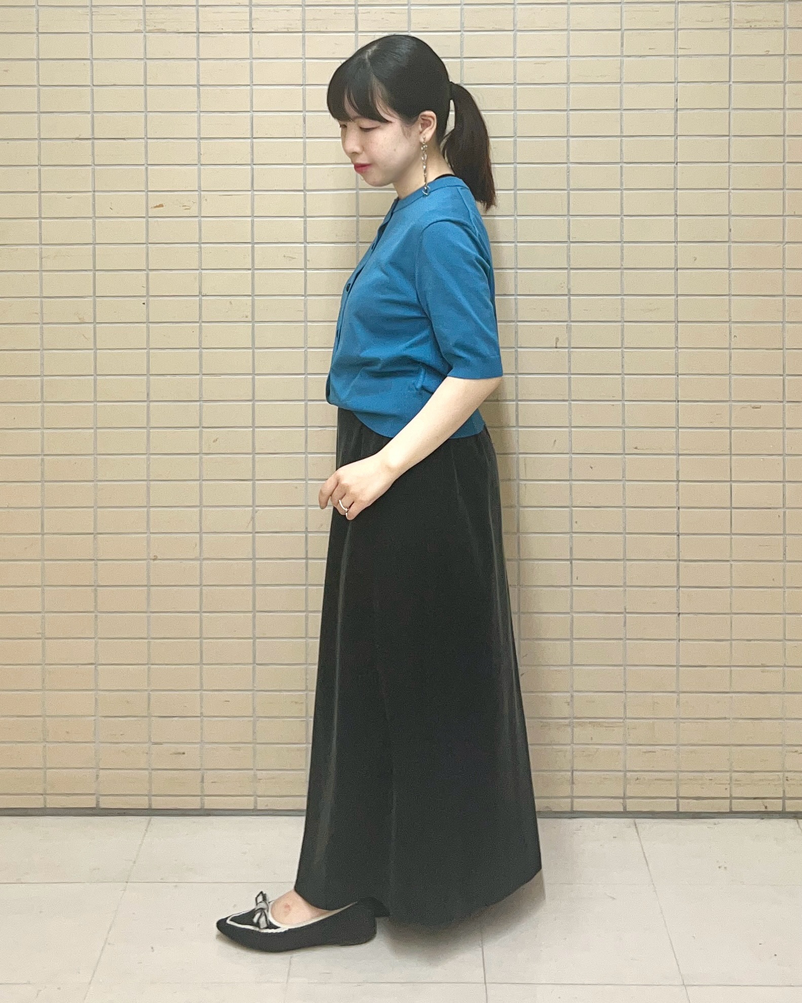 Mitsukiさんの「UNTITLED｜【すっきり秋羽織り/前開きボタン】ドライタッチ5分袖カーディガン」を使ったコーディネート
