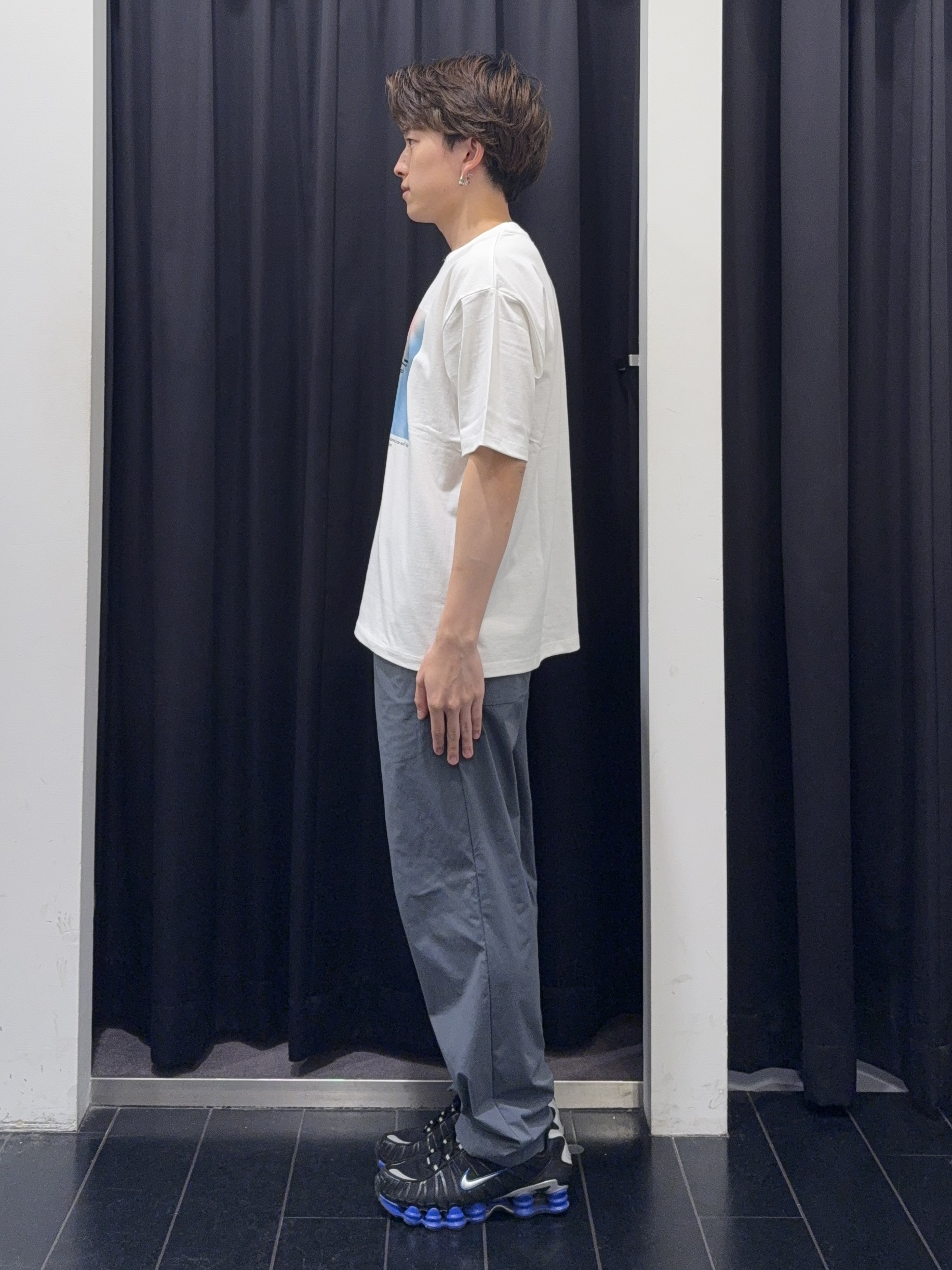 カシマさんの「THE SHOP TK｜【接触冷感/ベルト要らず/洗濯機OK/セットアップ可】ナイロンストレッチイージーパンツ」を使ったコーディネート