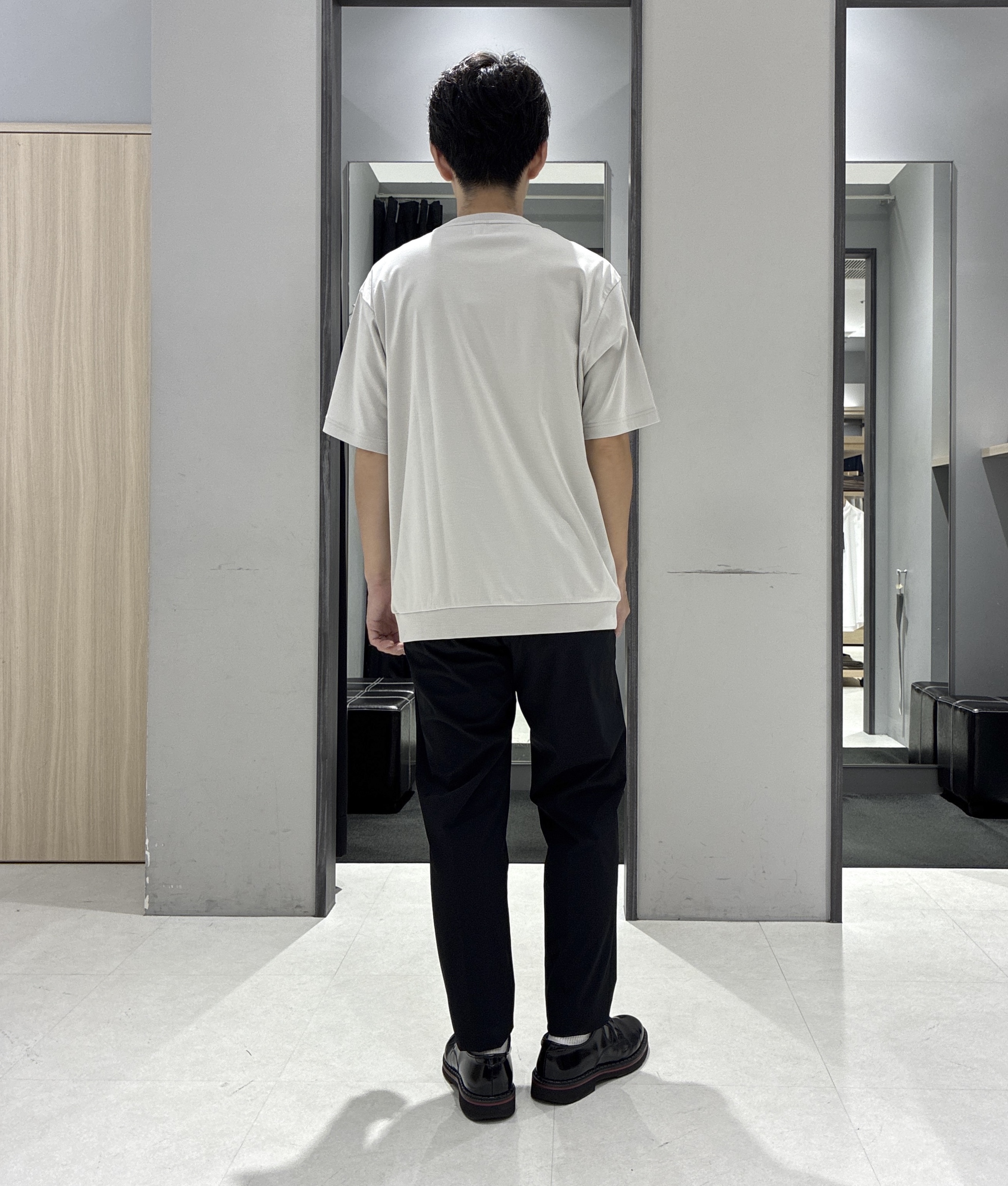 わいずみさんの「TAKEO KIKUCHI｜3Dナイロンストレッチ ジャケット」を使ったコーディネート