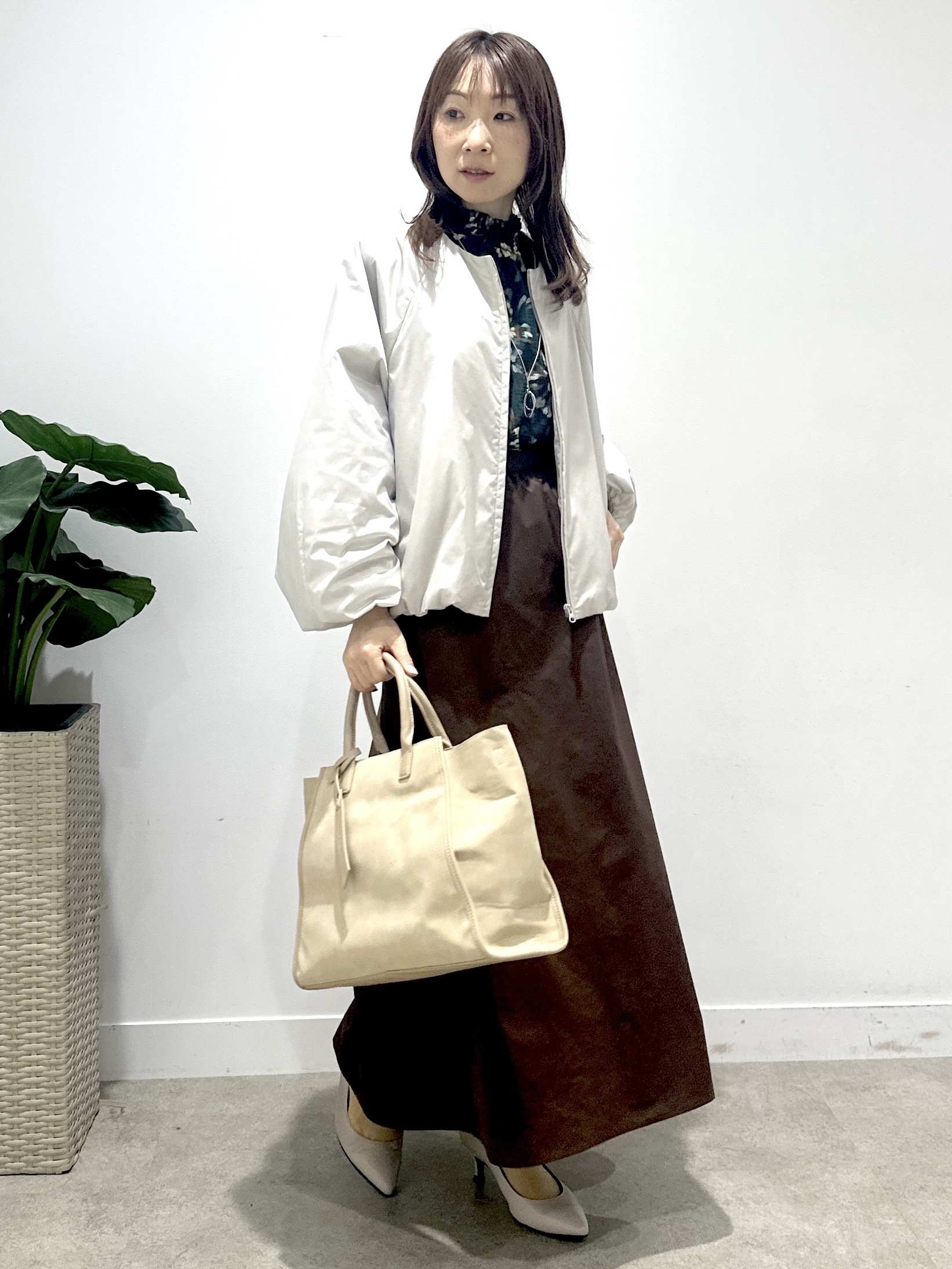 Miwaさんの「UNTITLED｜フラワープリントブラウス」を使ったコーディネート