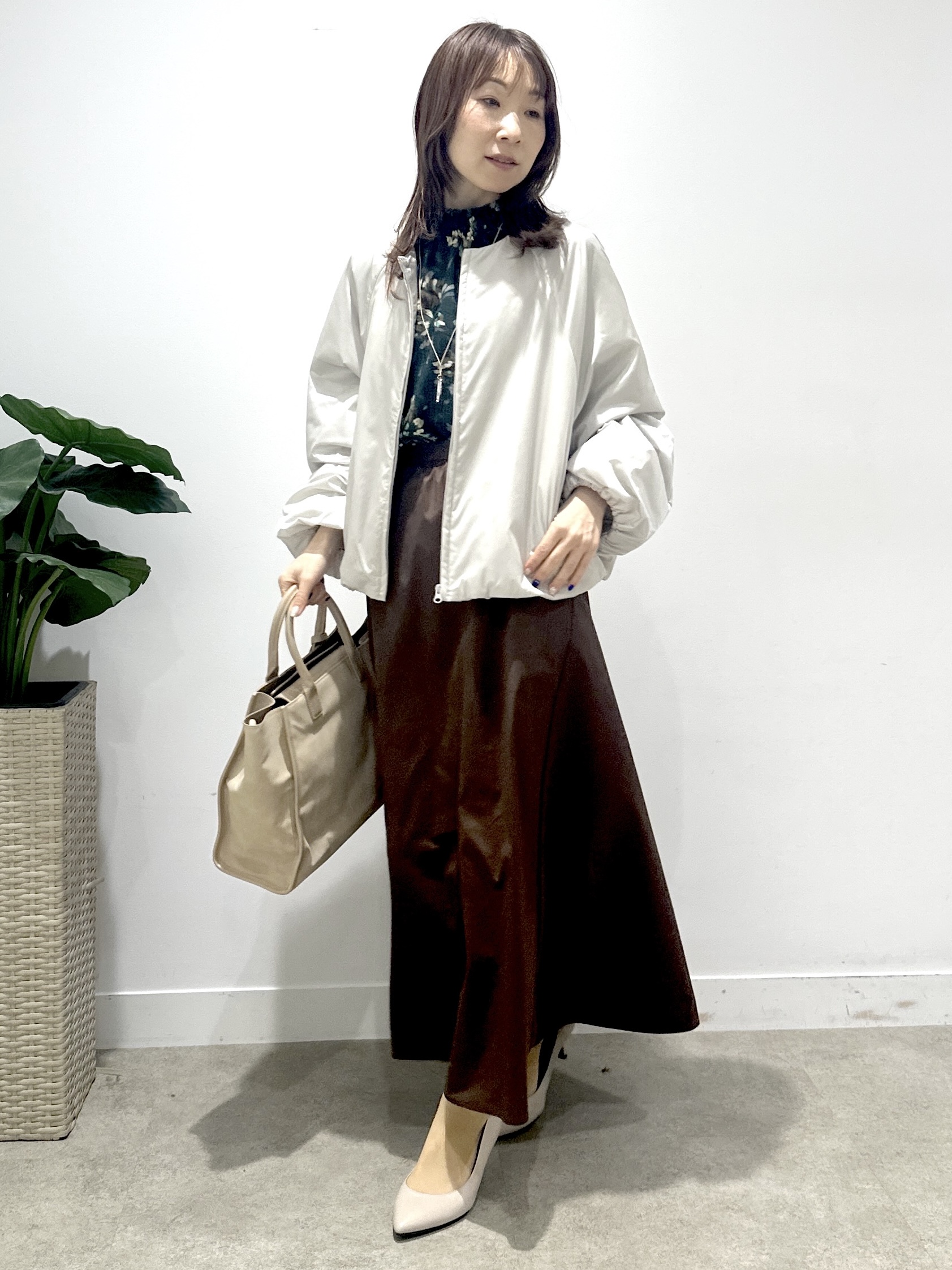 Miwaさんの「UNTITLED｜フラワープリントブラウス」を使ったコーディネート