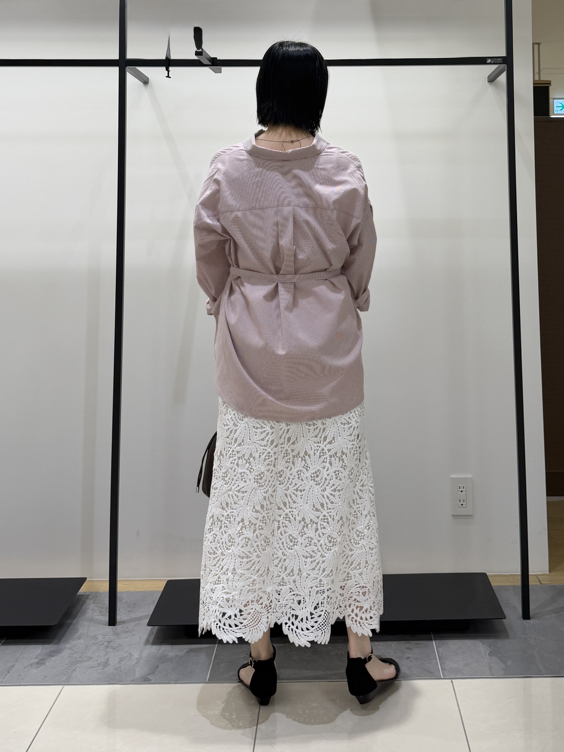 shihoさんの「INDIVI｜【洗える／UVケア／ベルト付】サッカー素材シャツ」を使ったコーディネート