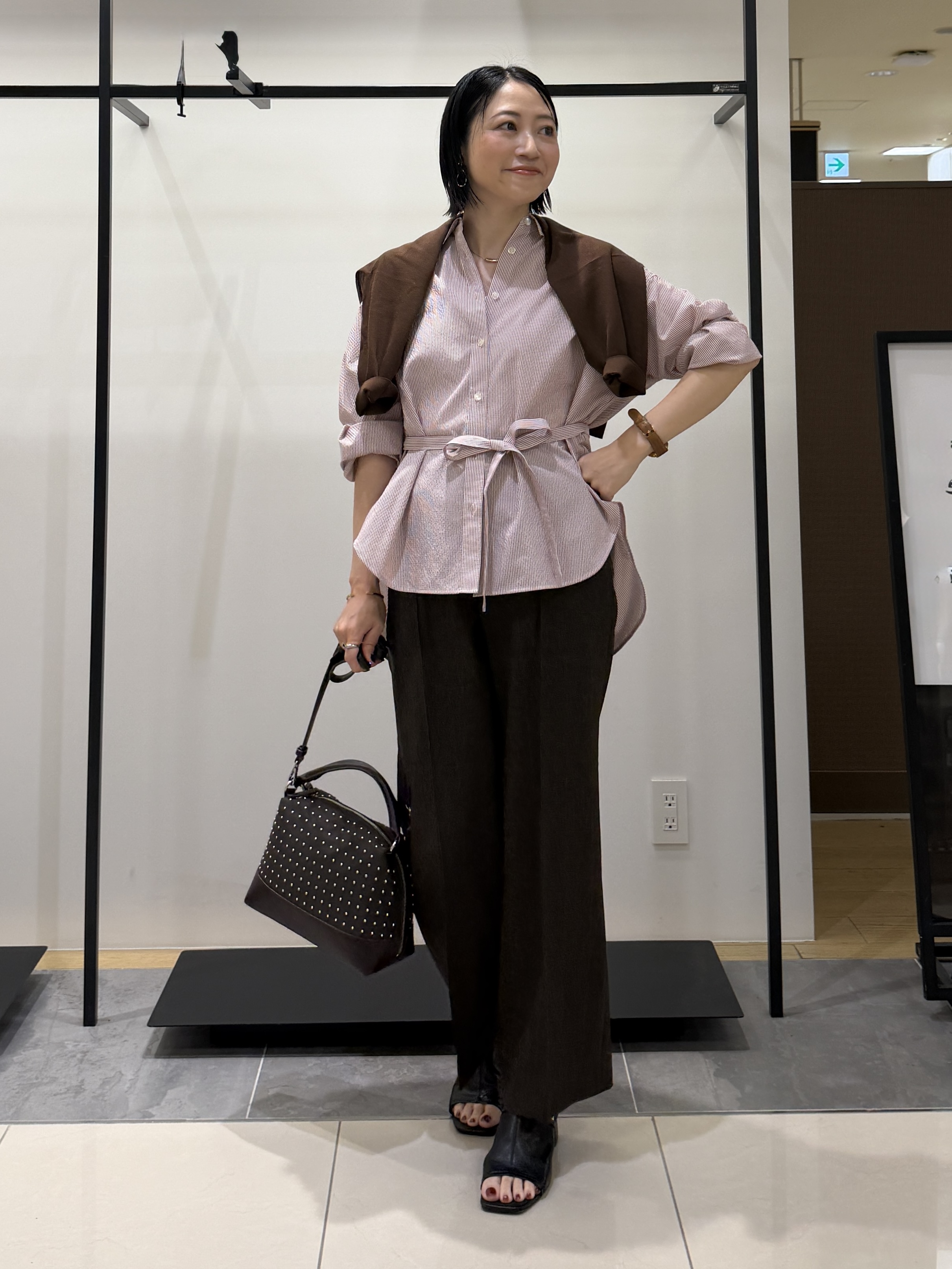 shihoさんの「INDIVI｜【洗える／UVケア／ベルト付】サッカー素材シャツ」を使ったコーディネート
