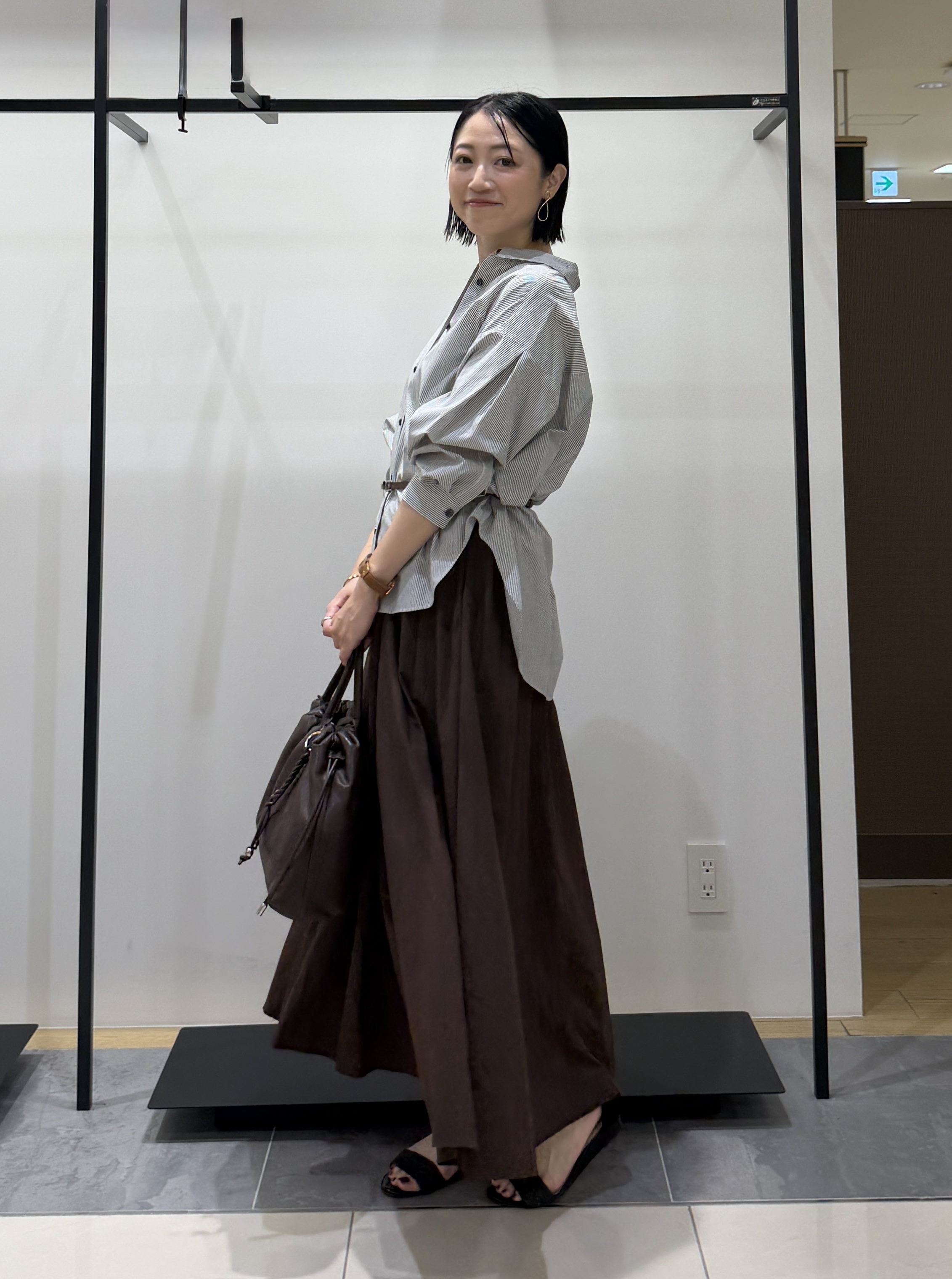 shihoさんの「INDIVI｜【洗える／UVケア／ベルト付】サッカー素材シャツ」を使ったコーディネート