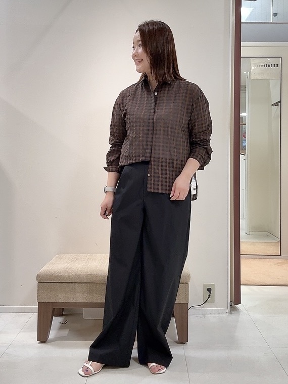 YUIさんの「UNTITLED｜【秋映え/羽織り】シアーチェックシャツブラウス」を使ったコーディネート