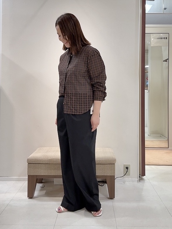 YUIさんの「UNTITLED｜【秋映え/羽織り】シアーチェックシャツブラウス」を使ったコーディネート