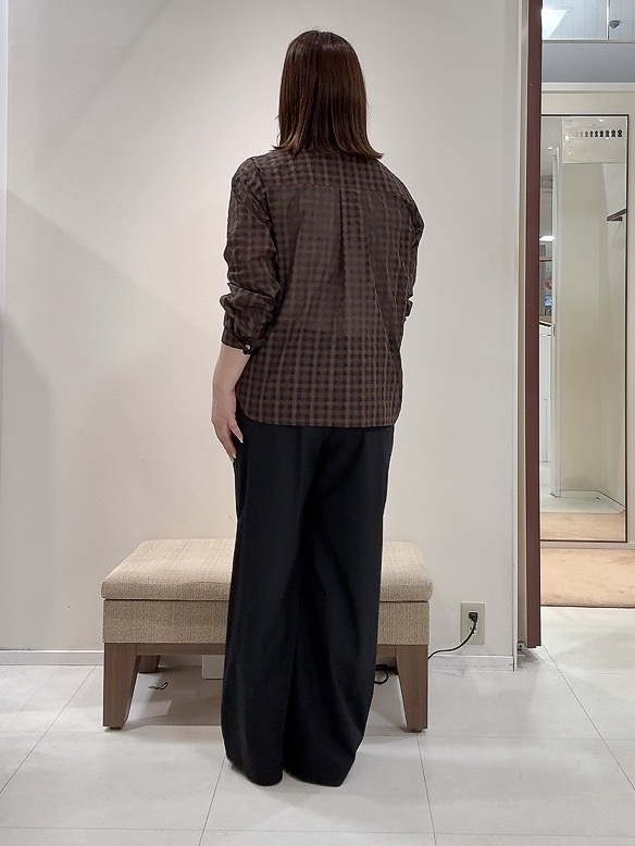 YUIさんの「UNTITLED｜【秋映え/羽織り】シアーチェックシャツブラウス」を使ったコーディネート