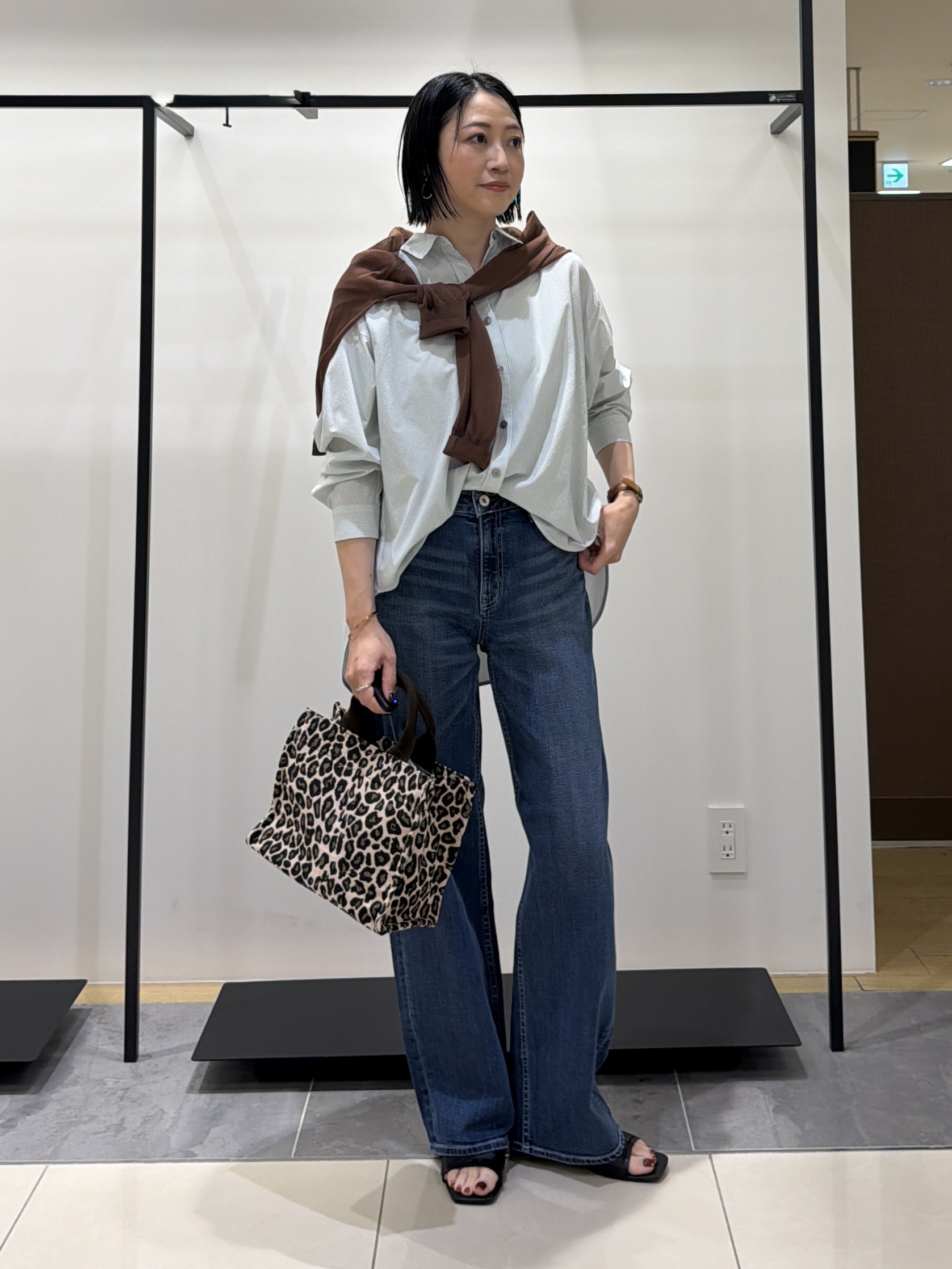 shihoさんの「INDIVI｜【洗える／UVケア／ベルト付】サッカー素材シャツ」を使ったコーディネート