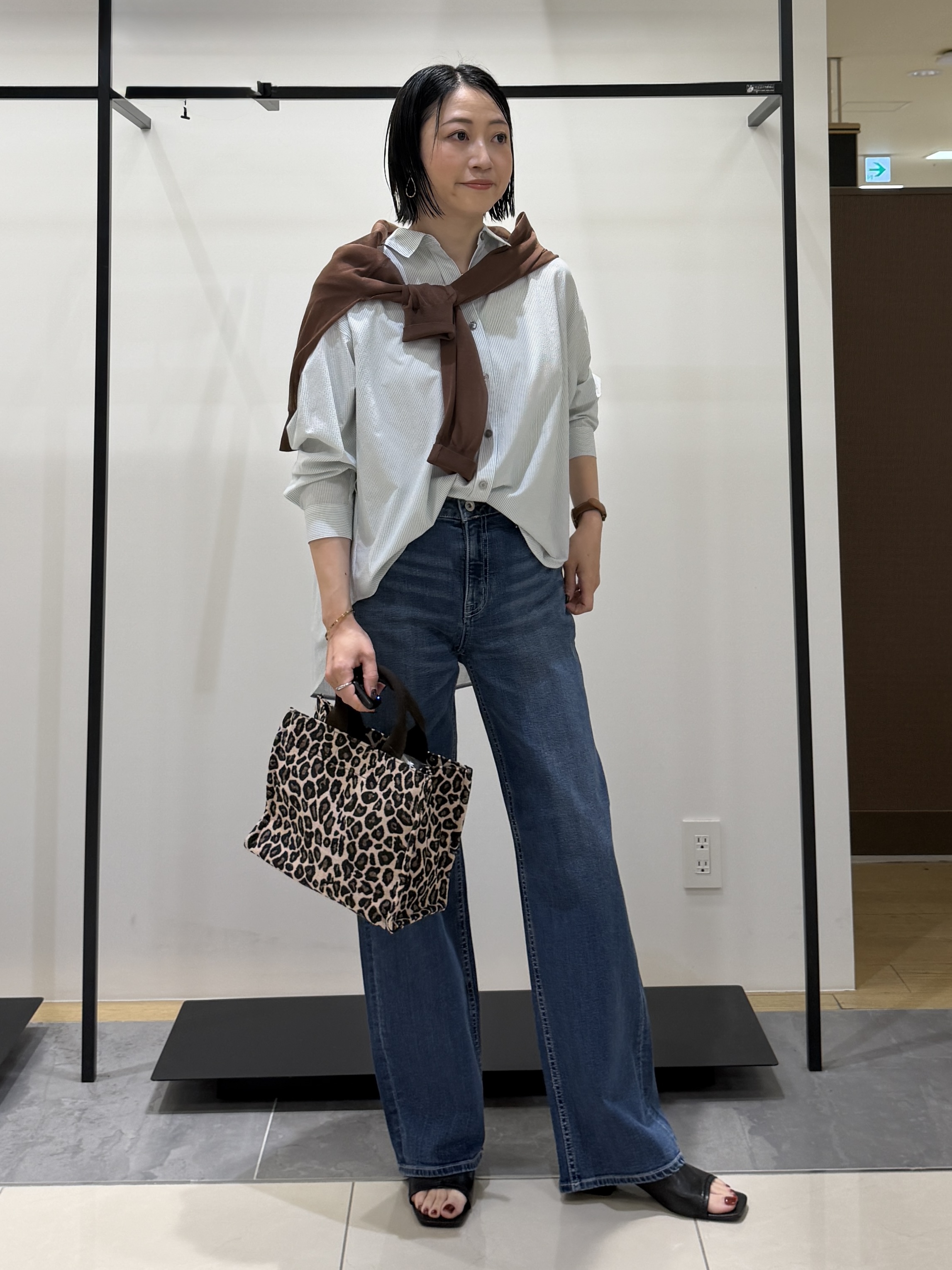 shihoさんの「INDIVI｜【洗える／UVケア／ベルト付】サッカー素材シャツ」を使ったコーディネート