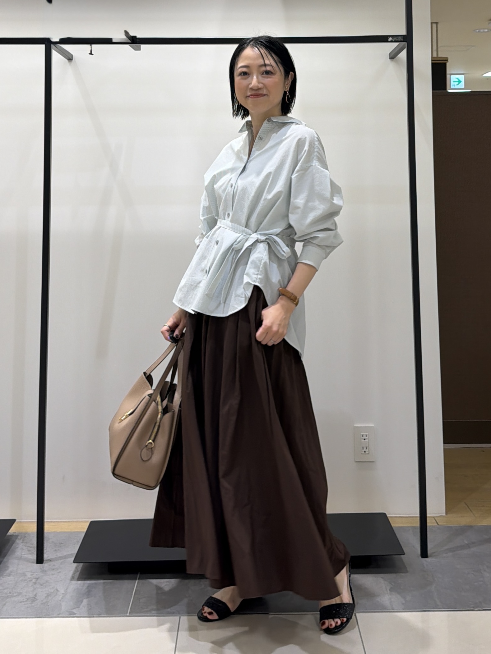 shihoさんの「INDIVI｜【洗える／UVケア／ベルト付】サッカー素材シャツ」を使ったコーディネート