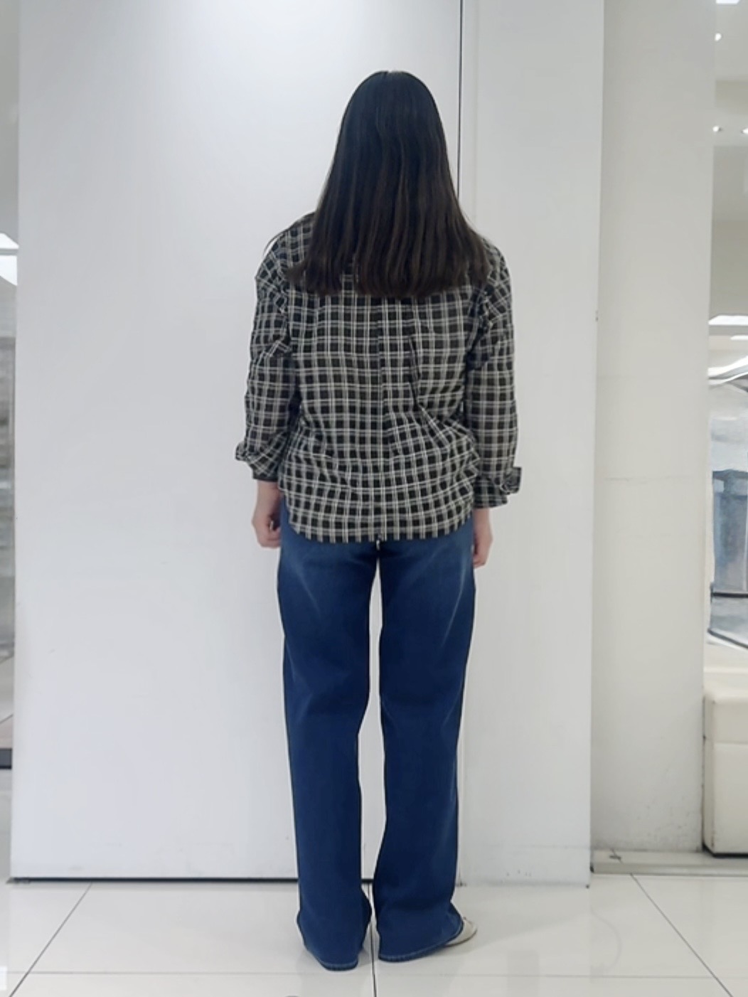 なかじさんの「UNTITLED｜【秋映え/羽織り】シアーチェックシャツブラウス」を使ったコーディネート
