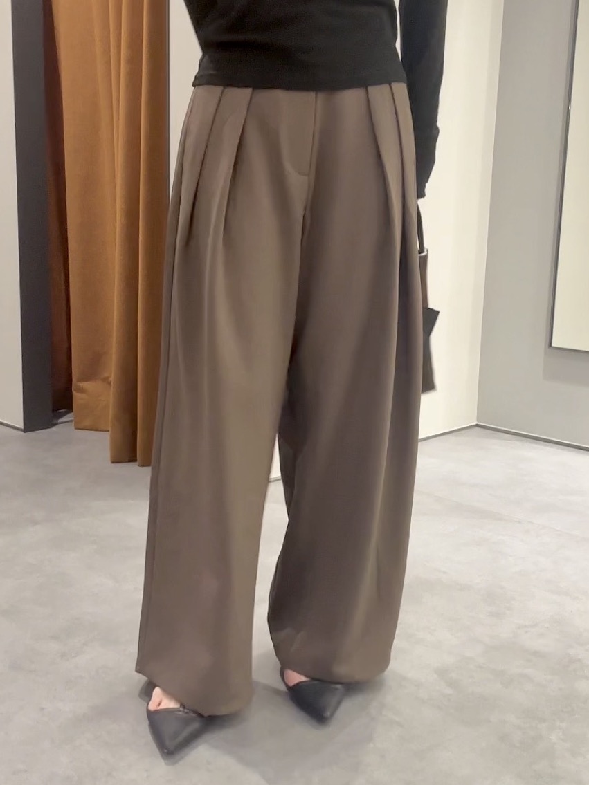 𝕒𝕆𝕚さんの「INDIVI｜タックワイドパンツ【セットアップ可能】」を使ったコーディネート