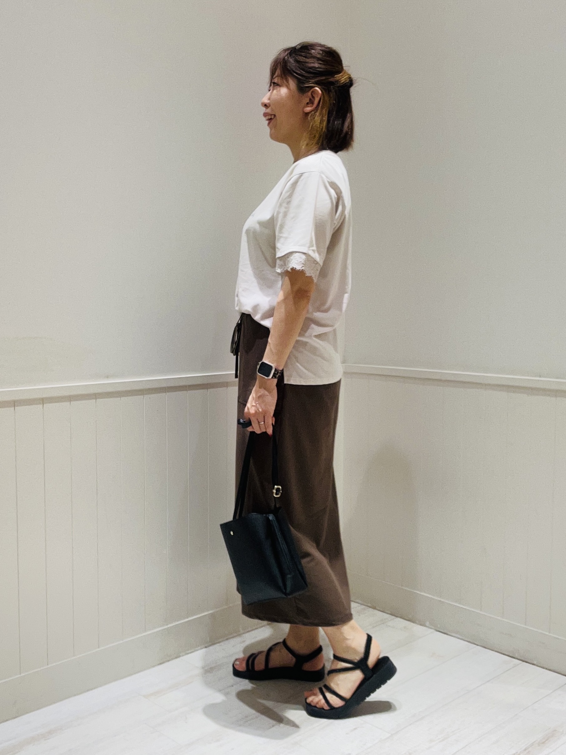 Kyonさんの「SHOO･LA･RUE｜【UV/S-LL/洗濯機可】柄アソート お袖レースが旬顔 上品に決まる大人Tシャツ」を使ったコーディネート