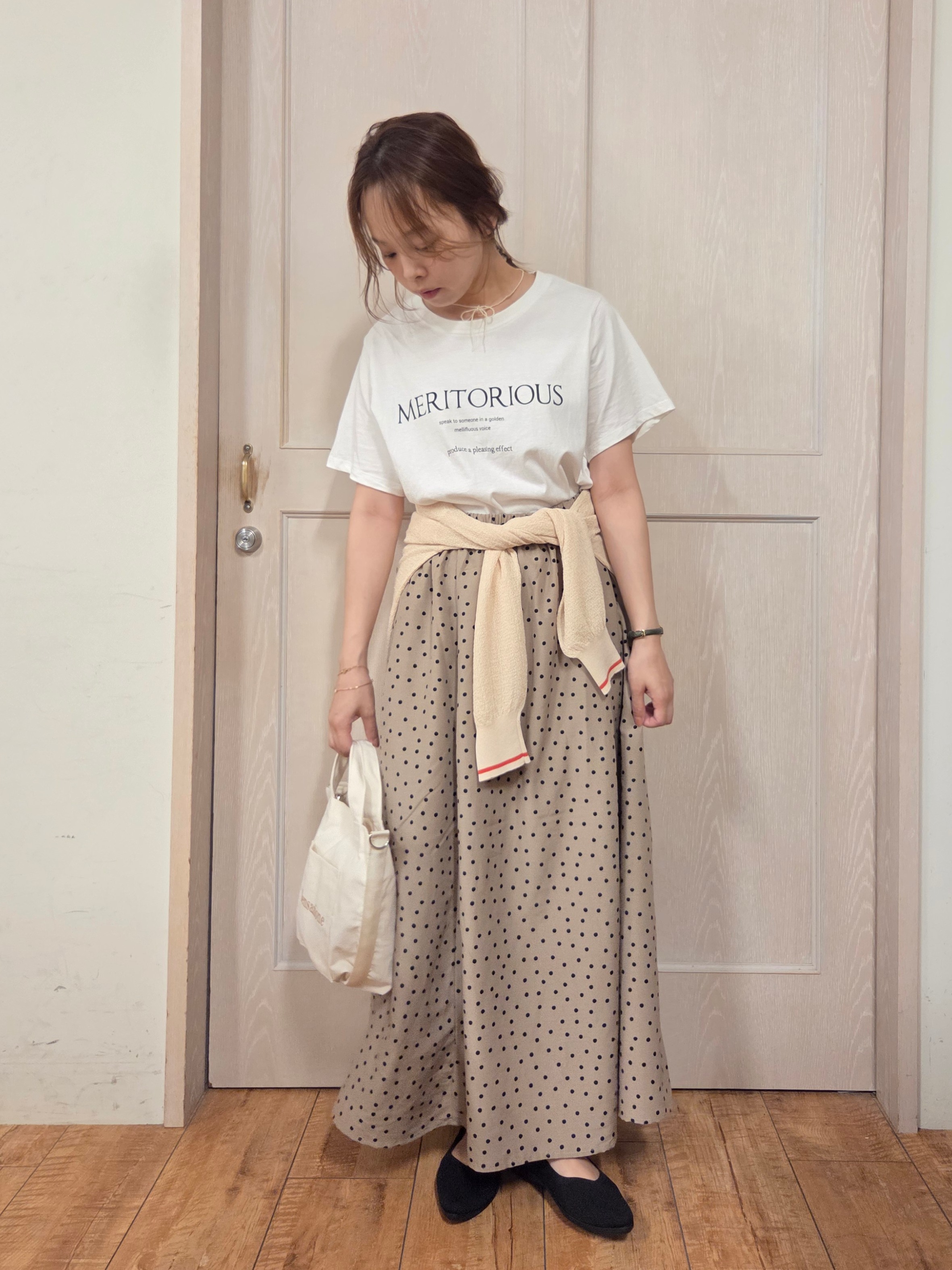 masamiさんの「SHOO･LA･RUE｜【S-LL/洗濯機可】大人のベーシックカラープリントTシャツ」を使ったコーディネート