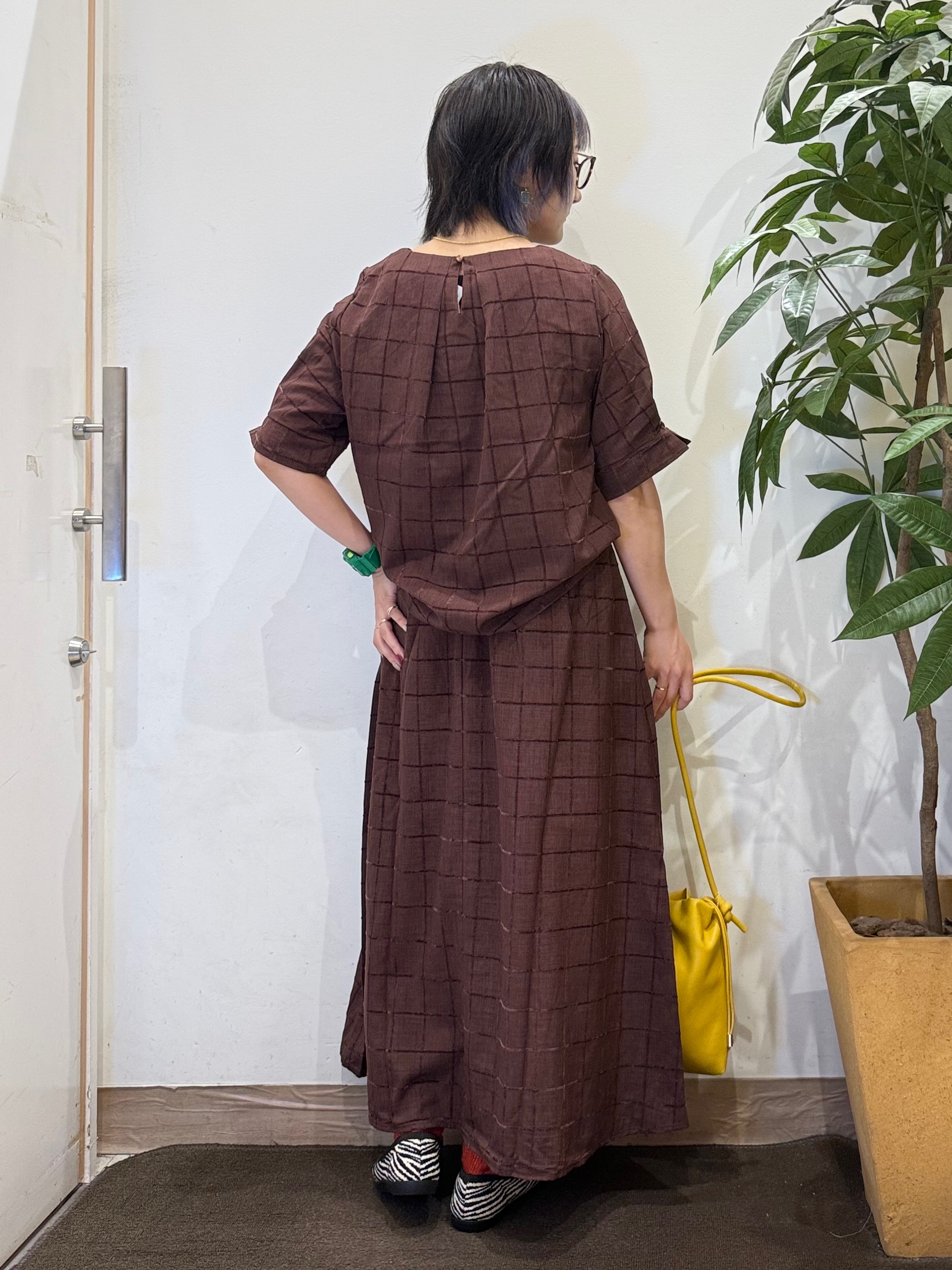 misakiさんの「SHOO･LA･RUE｜【セットアップ可/S-LL】1枚で秋気分 モールチェックタックスリーブ ブラウス」を使ったコーディネート
