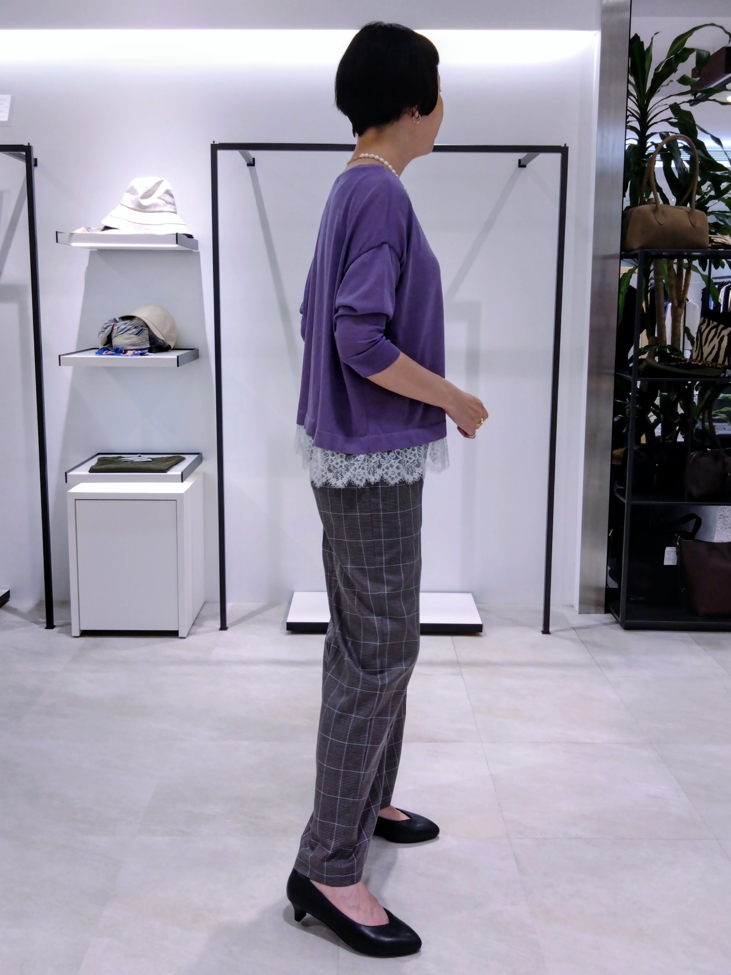 まちこさんの「UNTITLED｜【一枚で着映え】レースドッキングニットプルオーバー」を使ったコーディネート