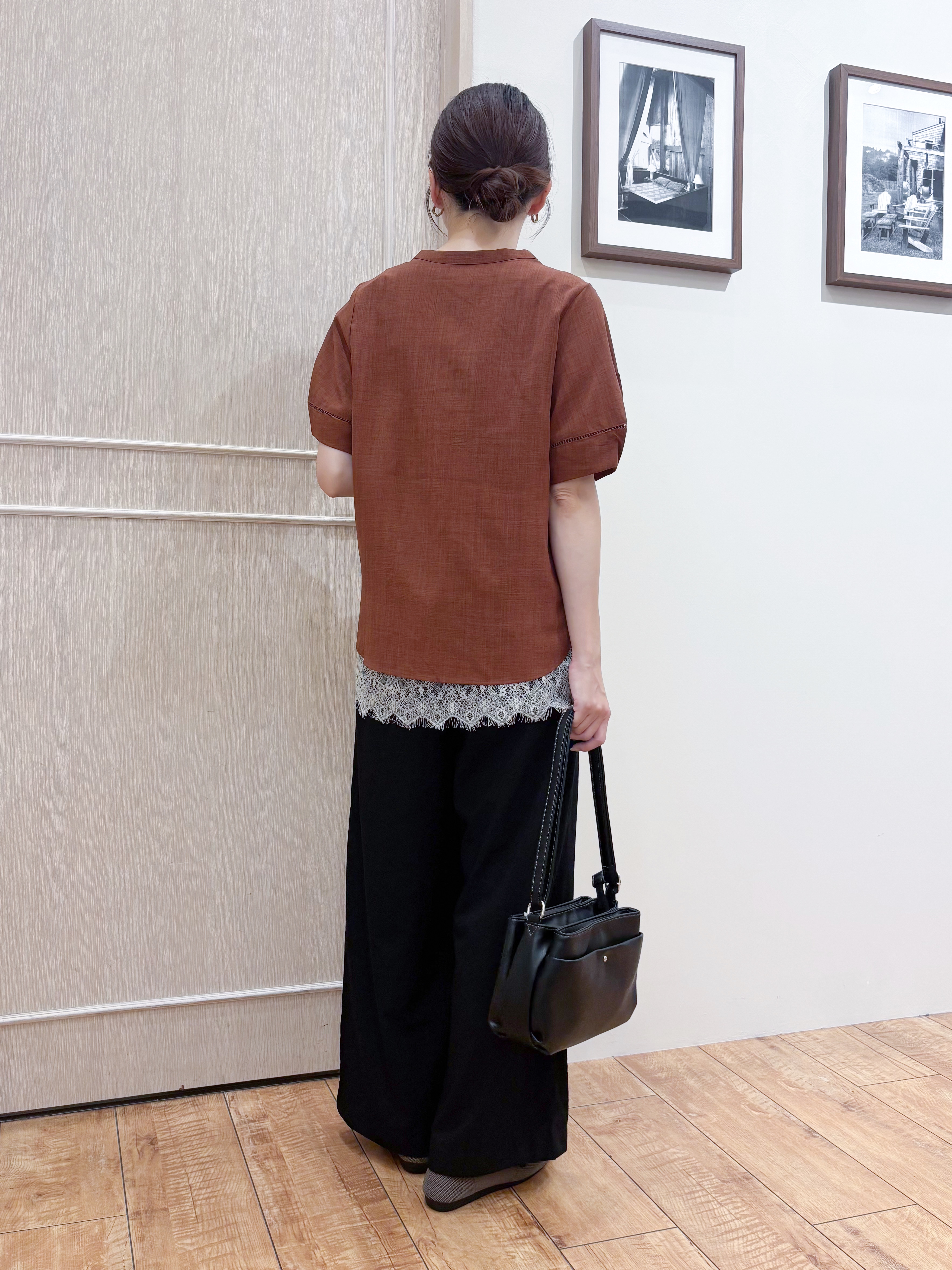 なみさんの「SHOO･LA･RUE｜【洗濯後しわになりにくい/インせずきまる】シンプルだけど女性らしい 麻調スキッパーブラウス」を使ったコーディネート