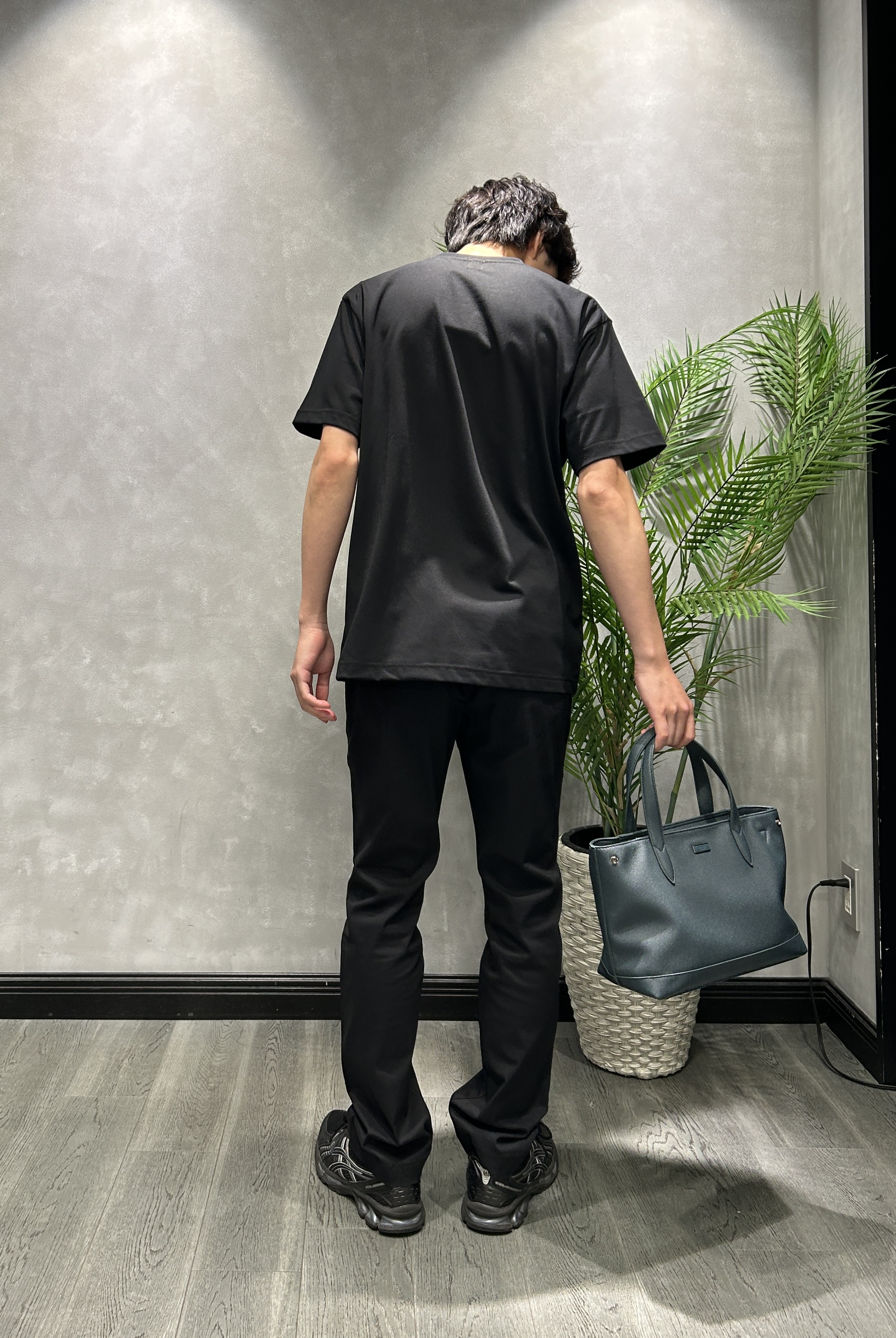 ruiさんの「TAKEO KIKUCHI｜【BOWLER HAT LABEL】Tエンブレム デニムシャツ」を使ったコーディネート