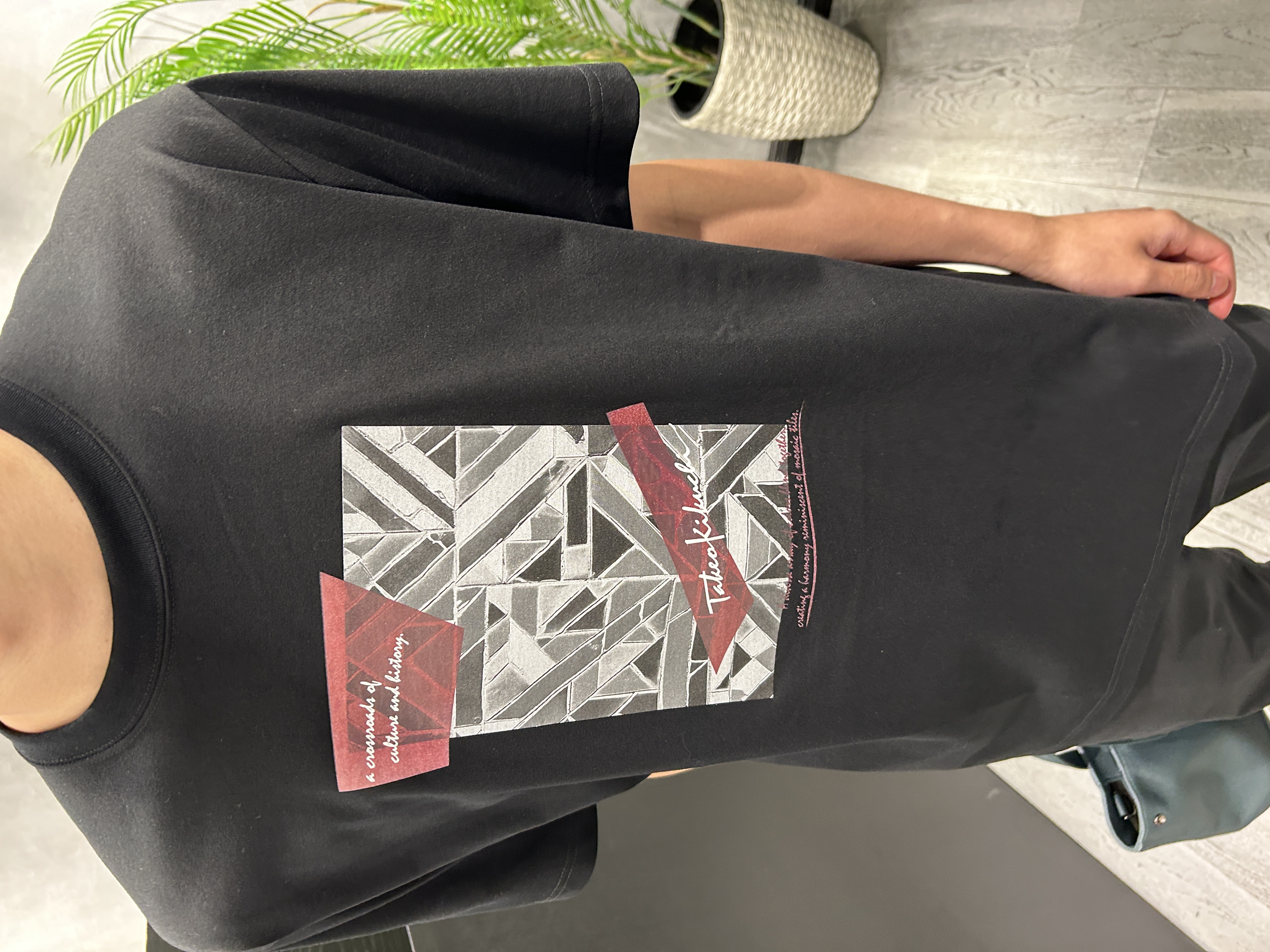 ruiさんの「TAKEO KIKUCHI｜【BOWLER HAT LABEL】Tエンブレム デニムシャツ」を使ったコーディネート