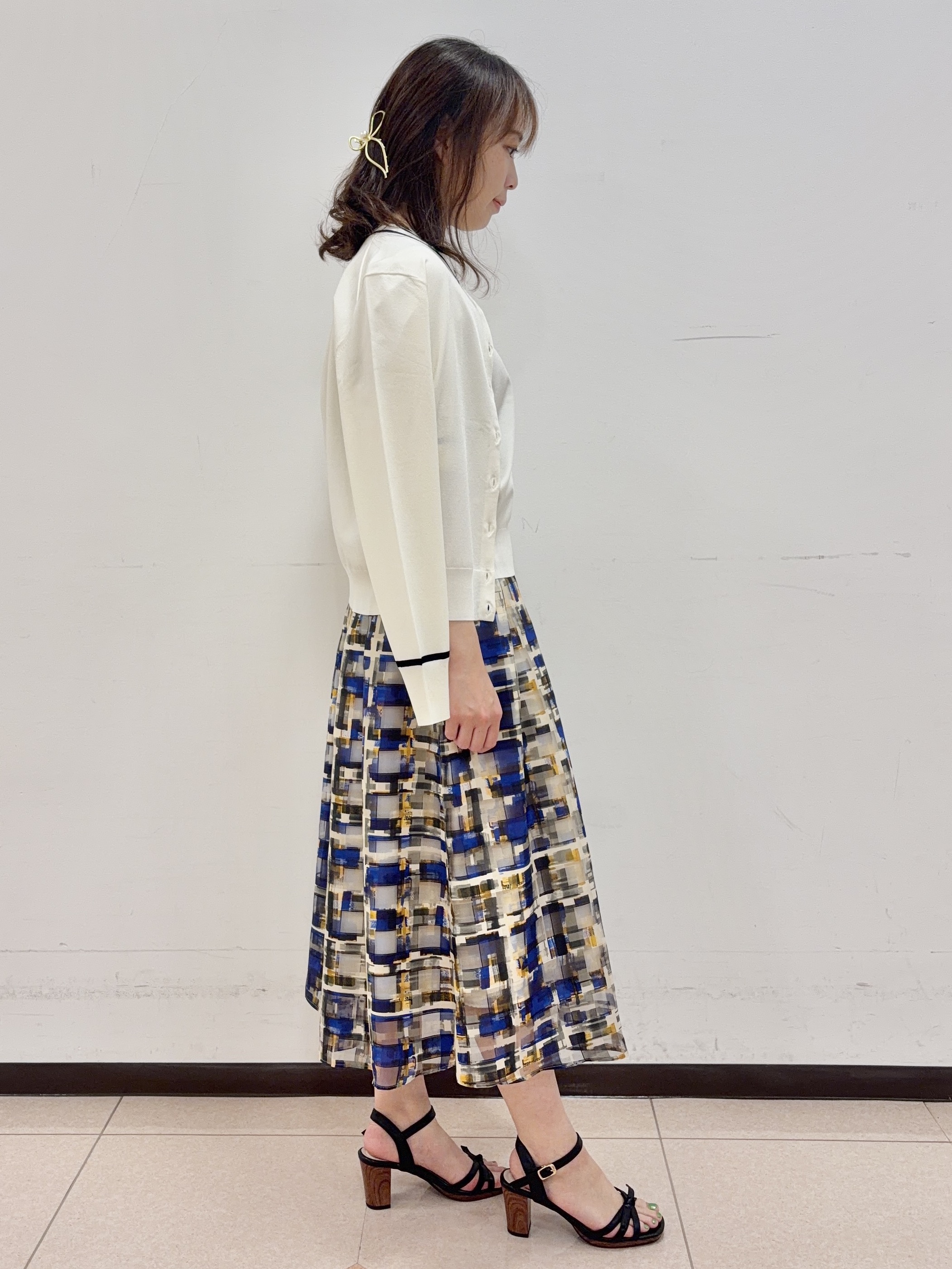 りおさんの「UNTITLED｜【アンサンブル可/きれいめ/通勤】コンパクト5分袖ニット」を使ったコーディネート