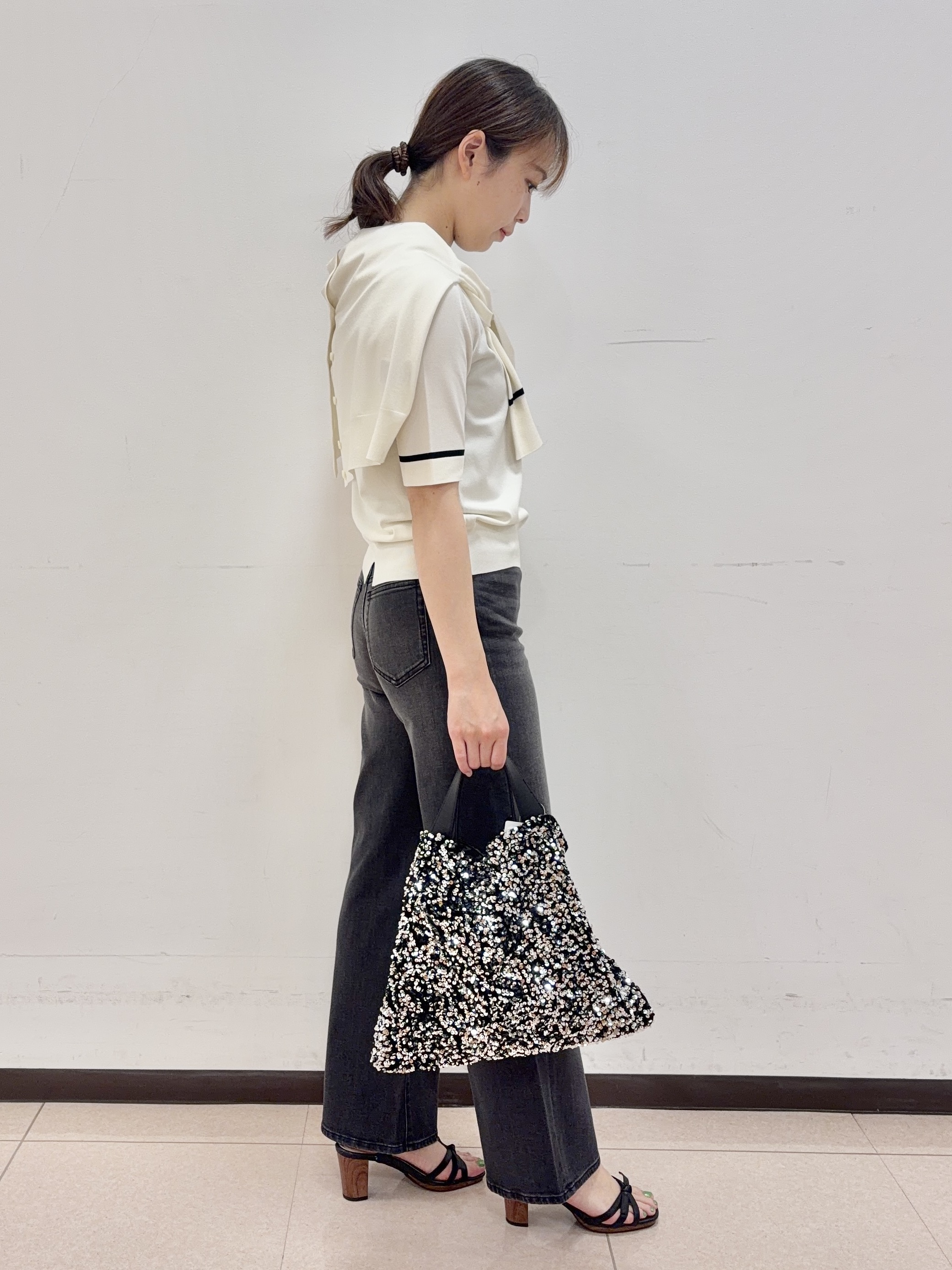 りおさんの「UNTITLED｜【アンサンブル可/きれいめ/通勤】コンパクト5分袖ニット」を使ったコーディネート