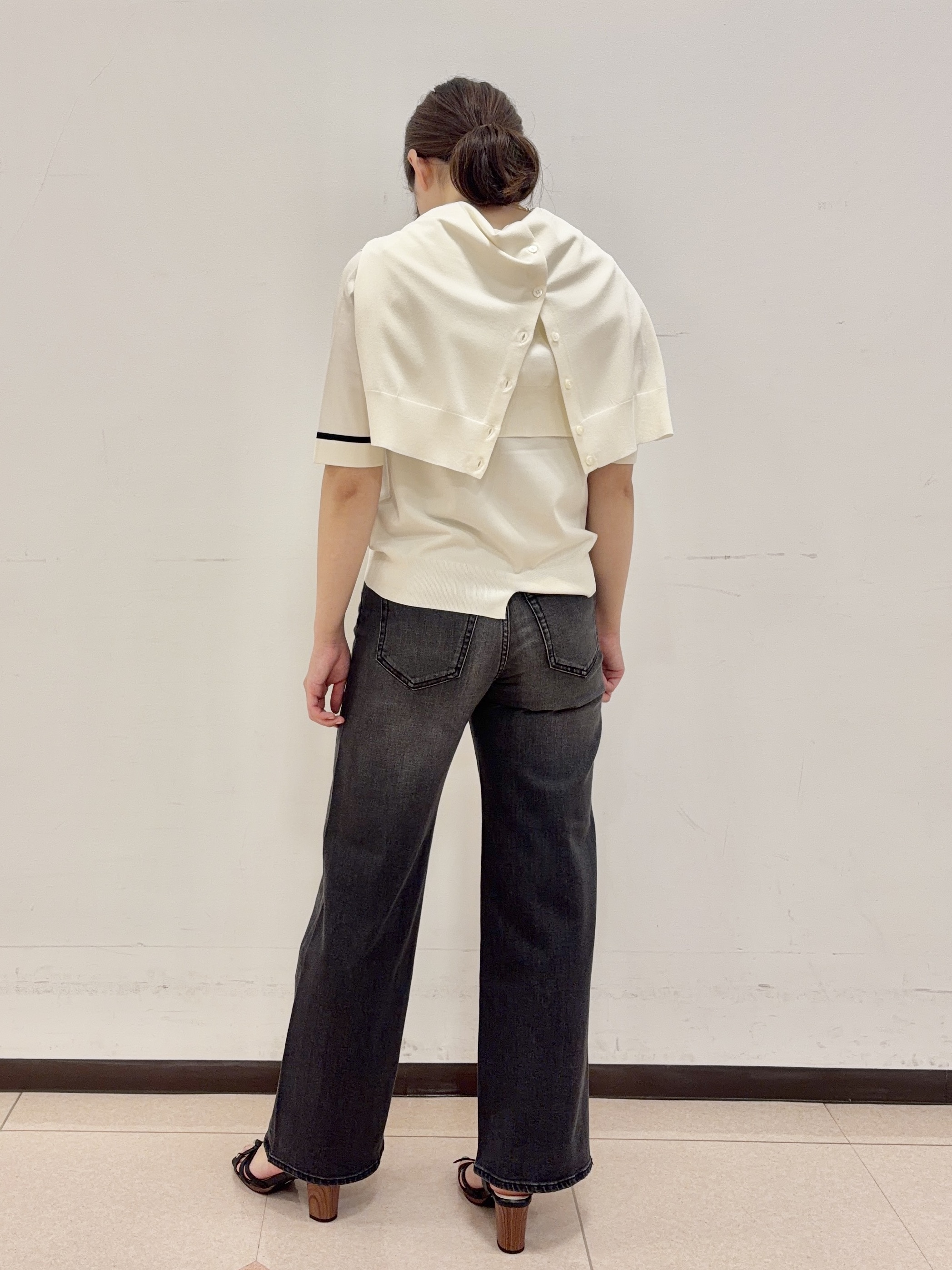 りおさんの「UNTITLED｜【アンサンブル可/きれいめ/通勤】コンパクト5分袖ニット」を使ったコーディネート