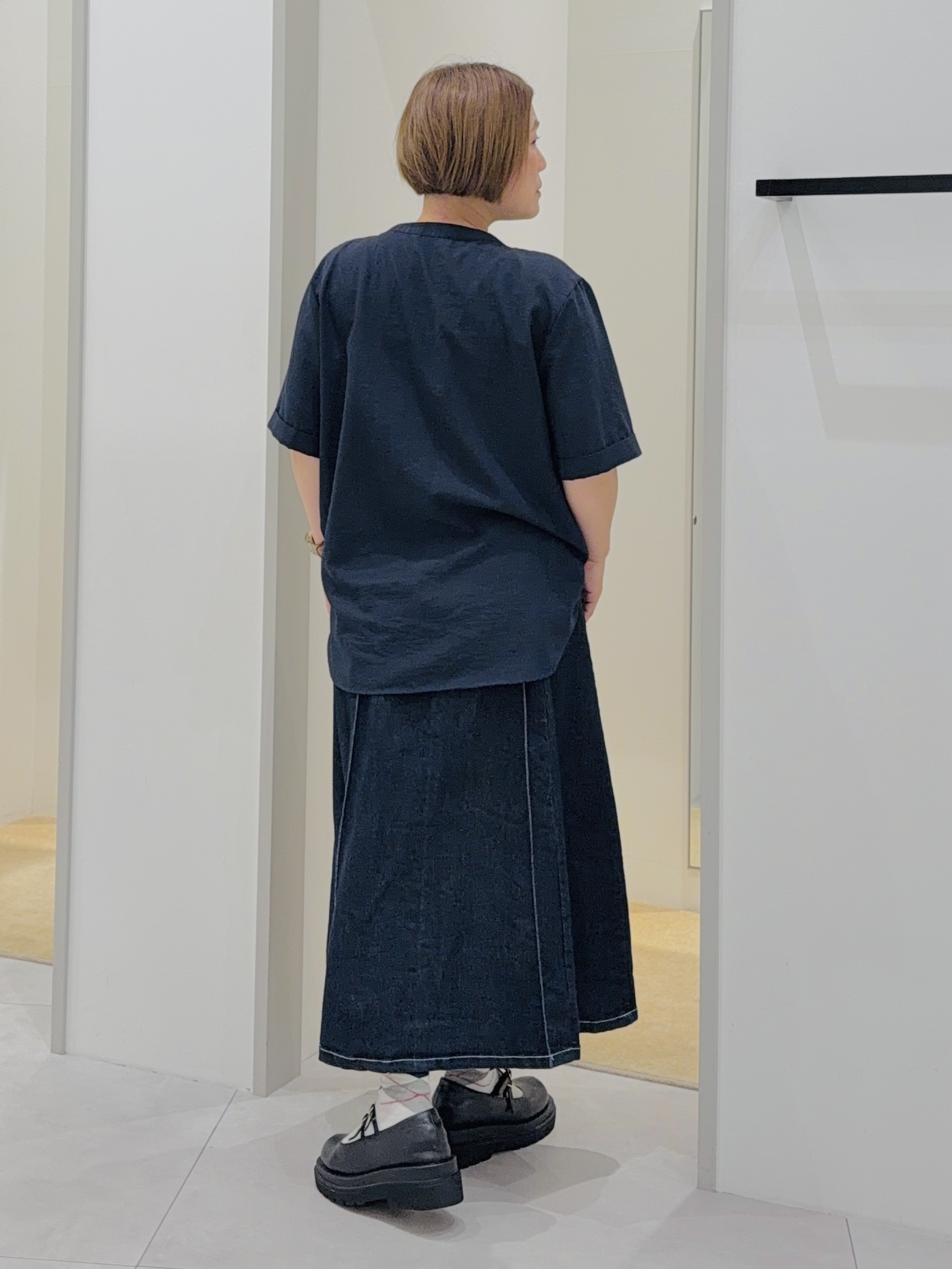 タナさんの「THE SHOP TK｜【M-XL/秋始めにちょうどいい】細見え5分袖Wポケットシャツ」を使ったコーディネート