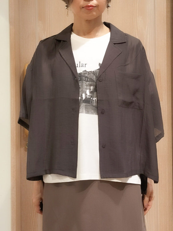YUKIさんの「SHOO･LA･RUE｜【S-LL/5分袖/洗濯機可】程よい透け感 ポケット付きシャツ」を使ったコーディネート
