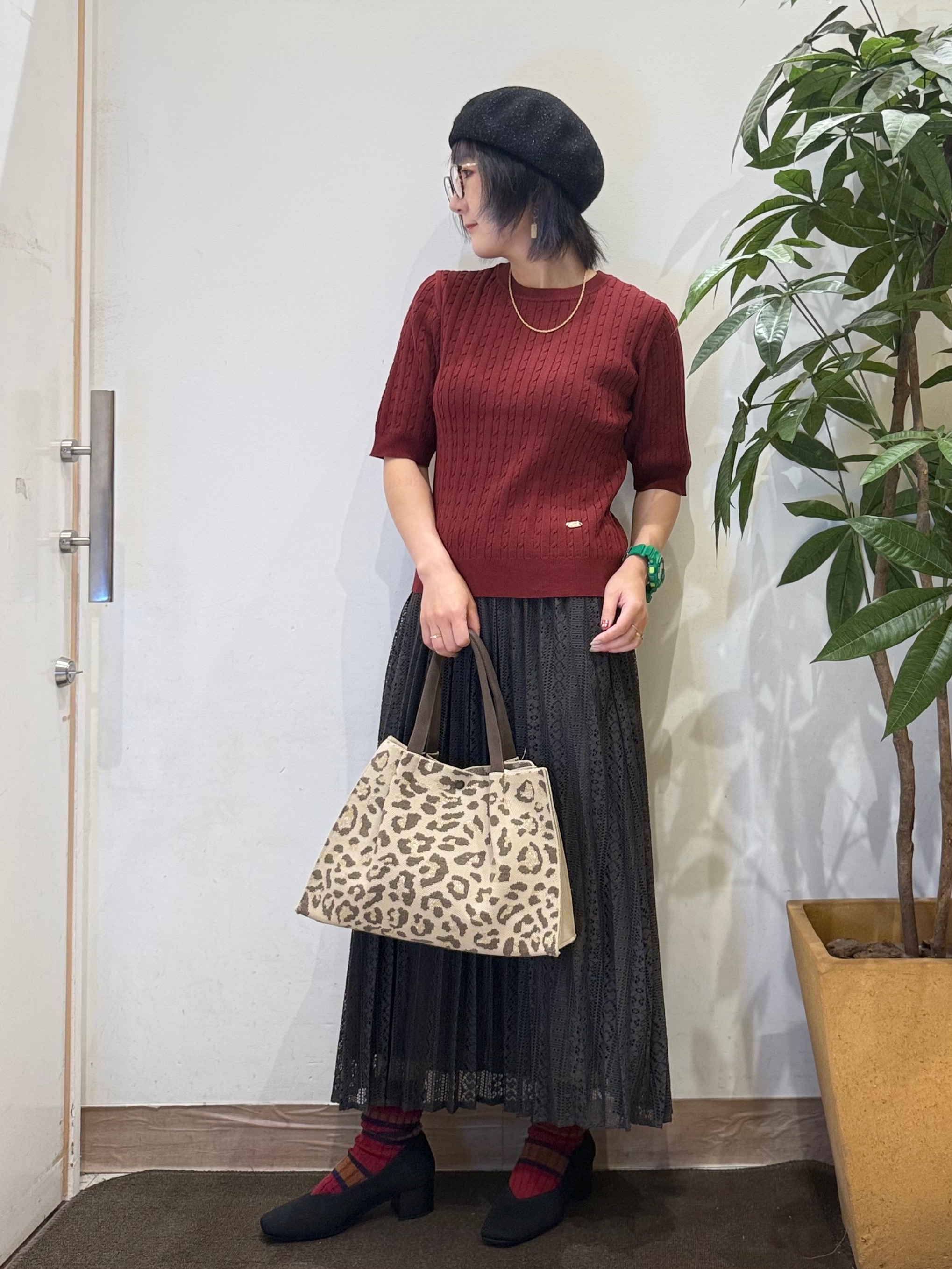 misakiさんの「SHOO･LA･RUE｜【洗濯機可/S-LL】上品見え ミニケーブルニット」を使ったコーディネート