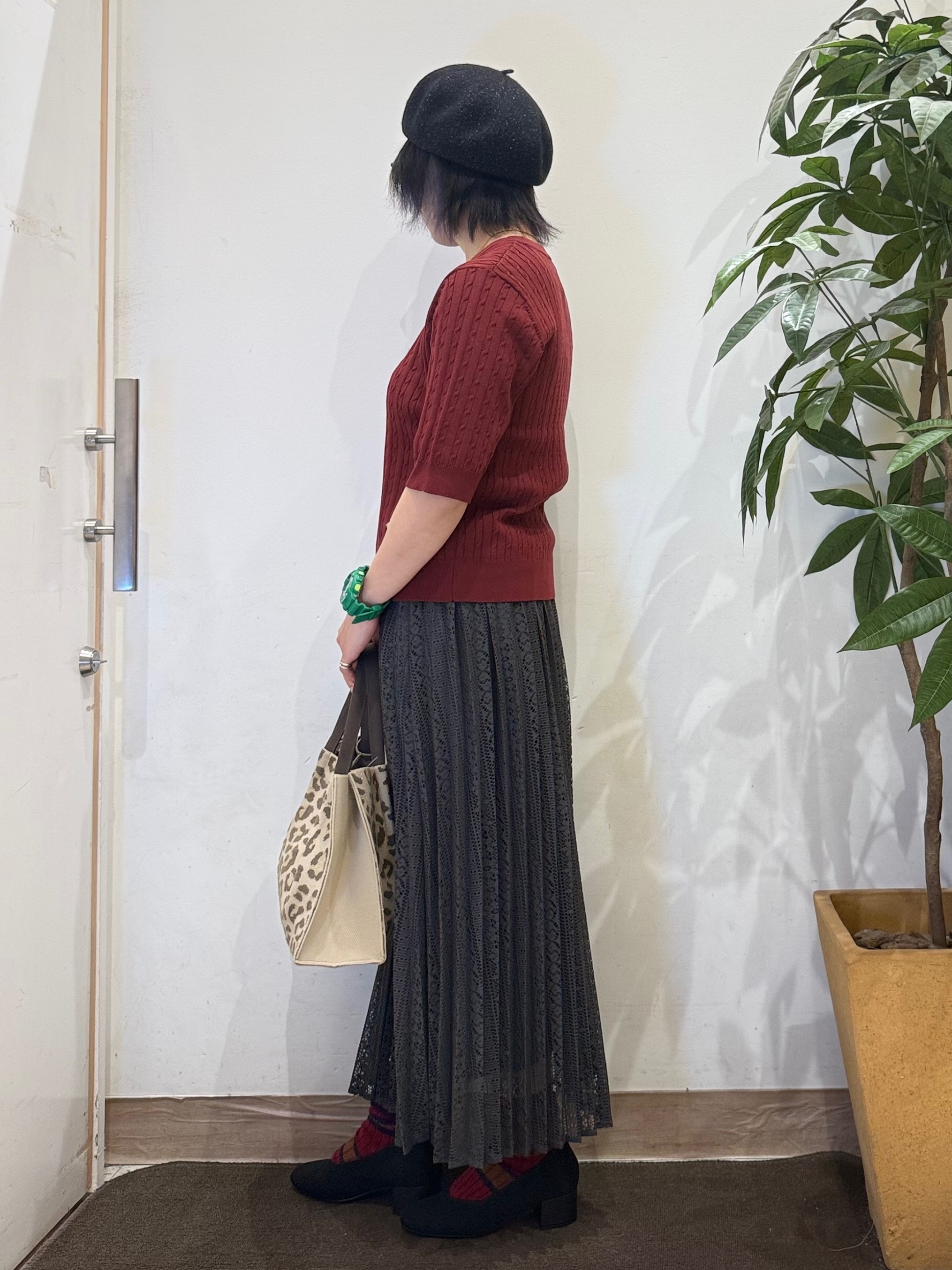 misakiさんの「SHOO･LA･RUE｜【洗濯機可/S-LL】上品見え ミニケーブルニット」を使ったコーディネート
