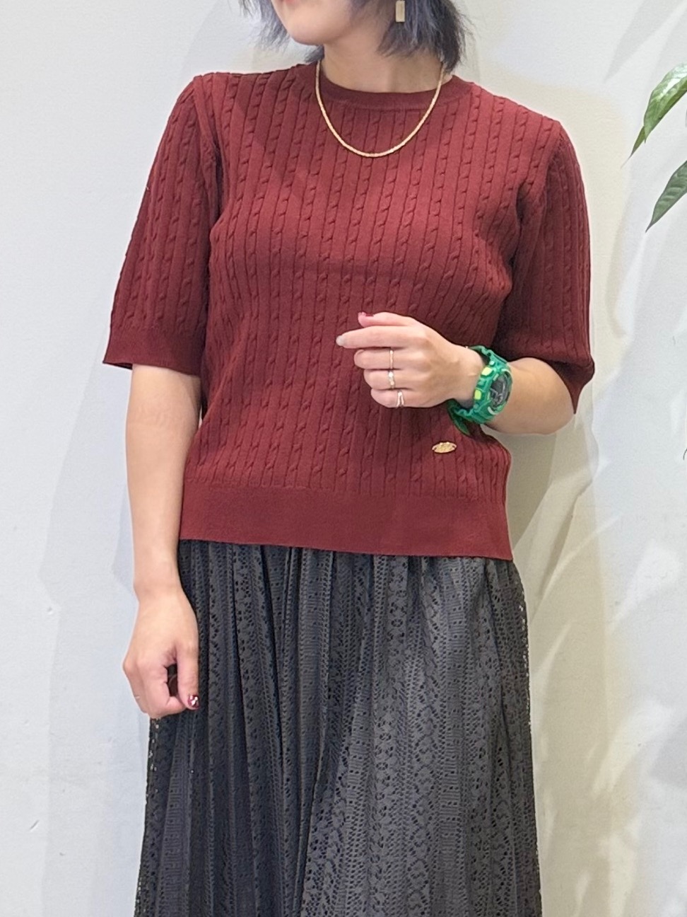misakiさんの「SHOO･LA･RUE｜【洗濯機可/S-LL】上品見え ミニケーブルニット」を使ったコーディネート